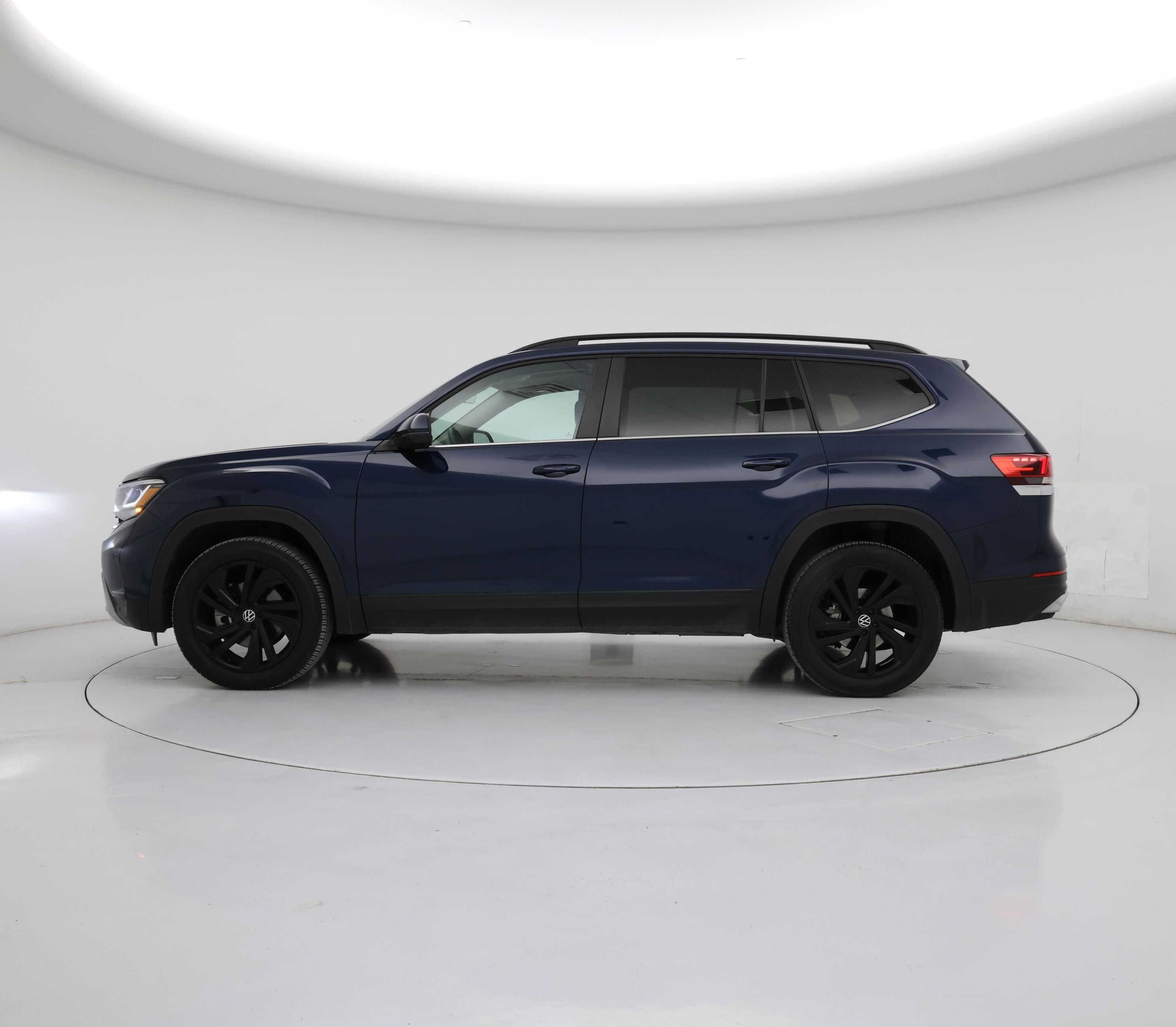 Thumbnail: 2022 Volkswagen Atlas - 3