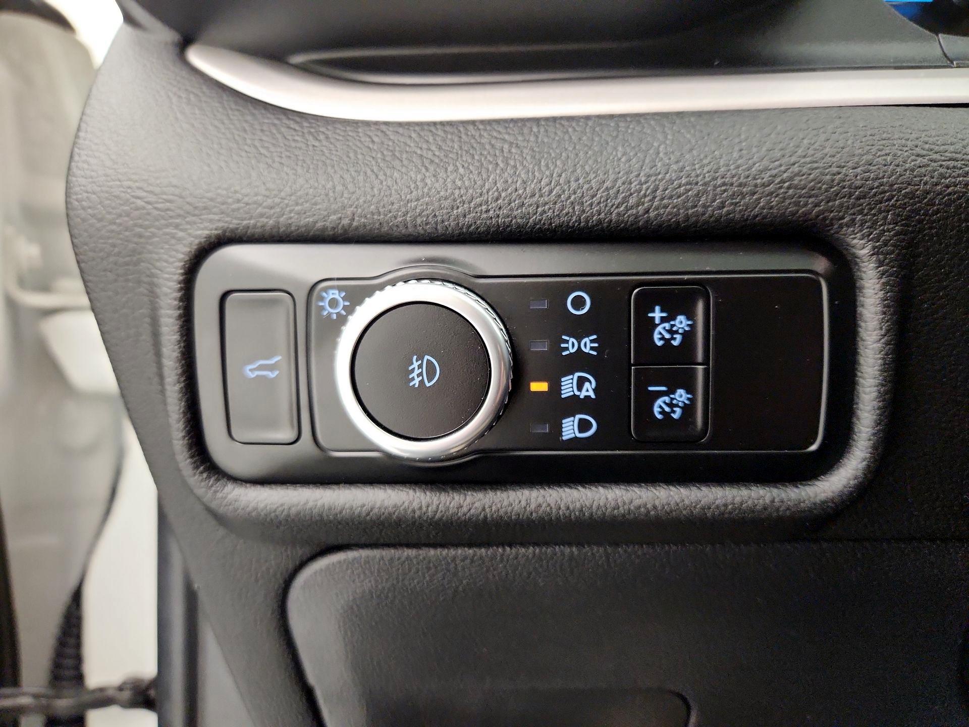 Thumbnail: 2023 Ford Explorer - 13