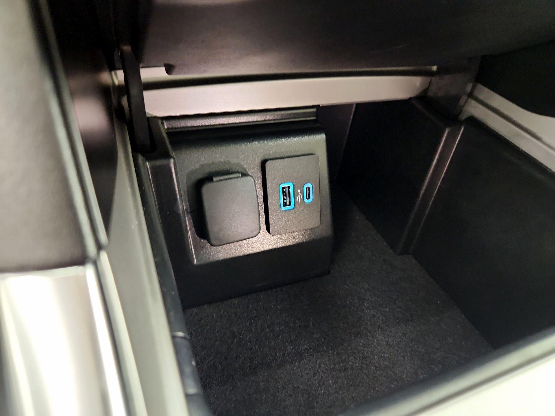 Thumbnail: 2023 Ford Explorer - 19