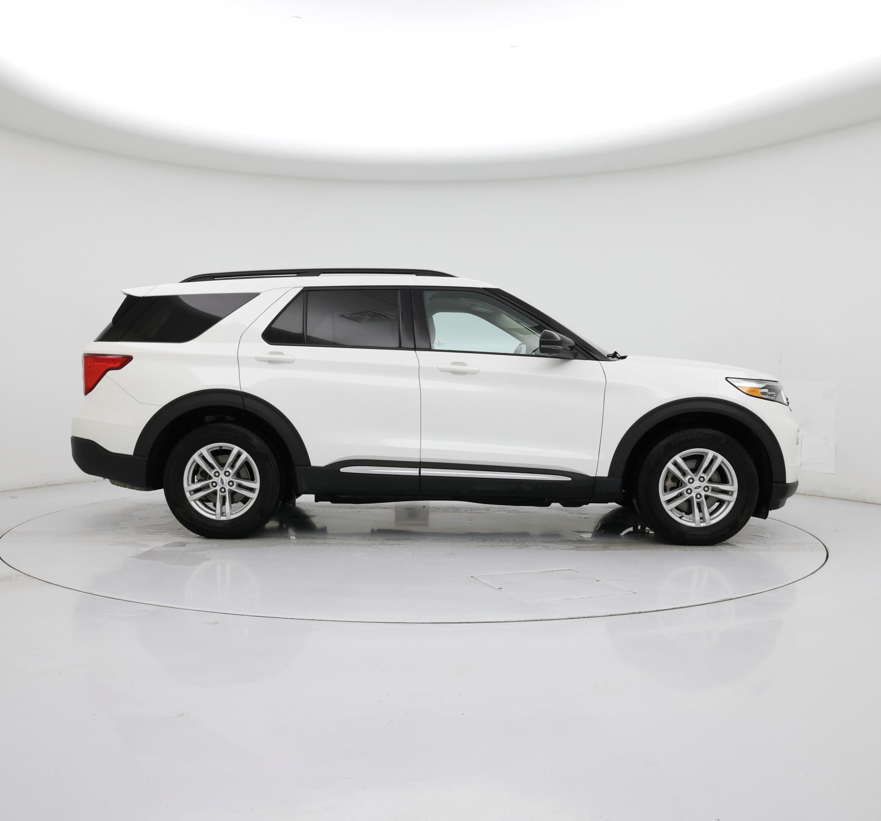 Thumbnail: 2023 Ford Explorer - 7