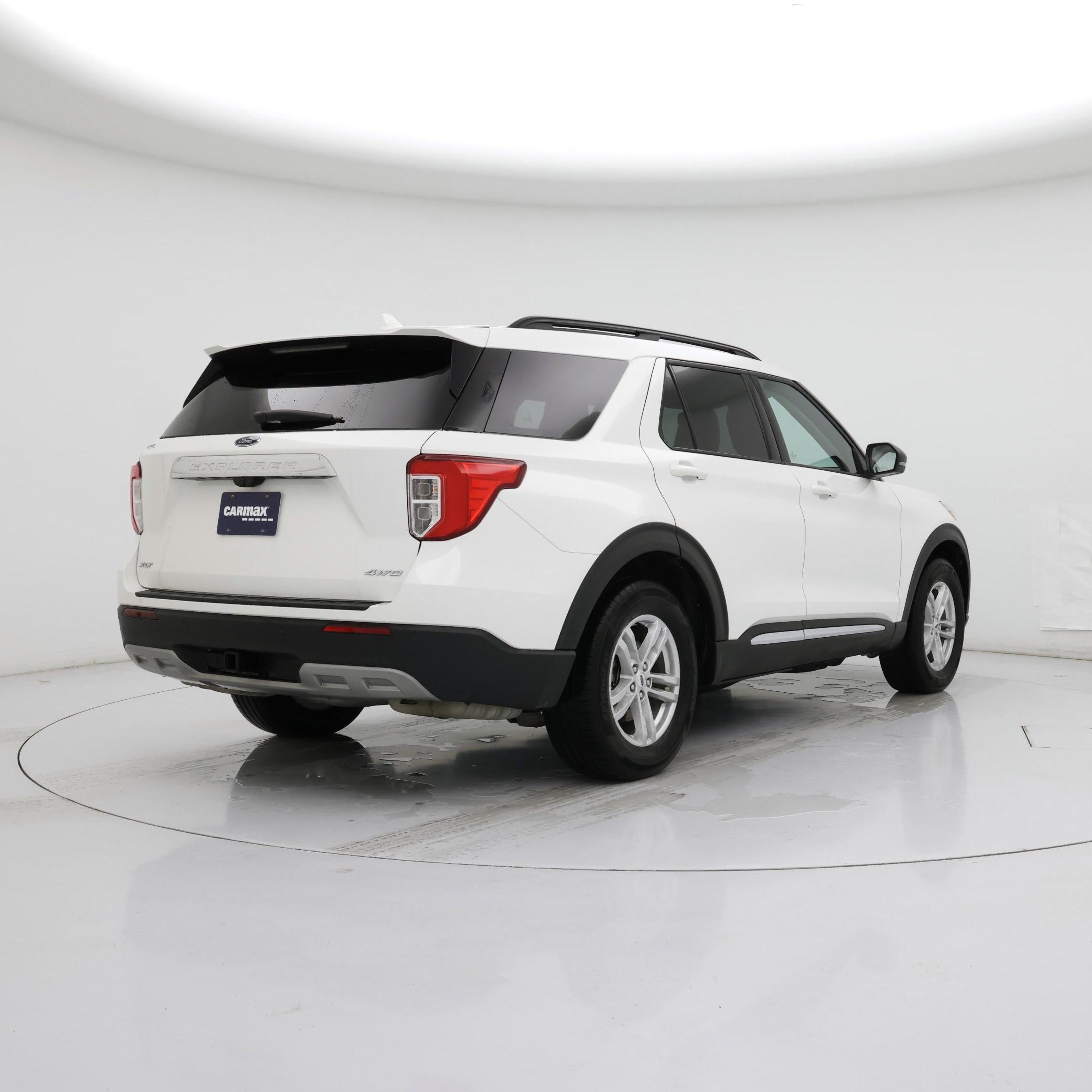 Thumbnail: 2023 Ford Explorer - 8