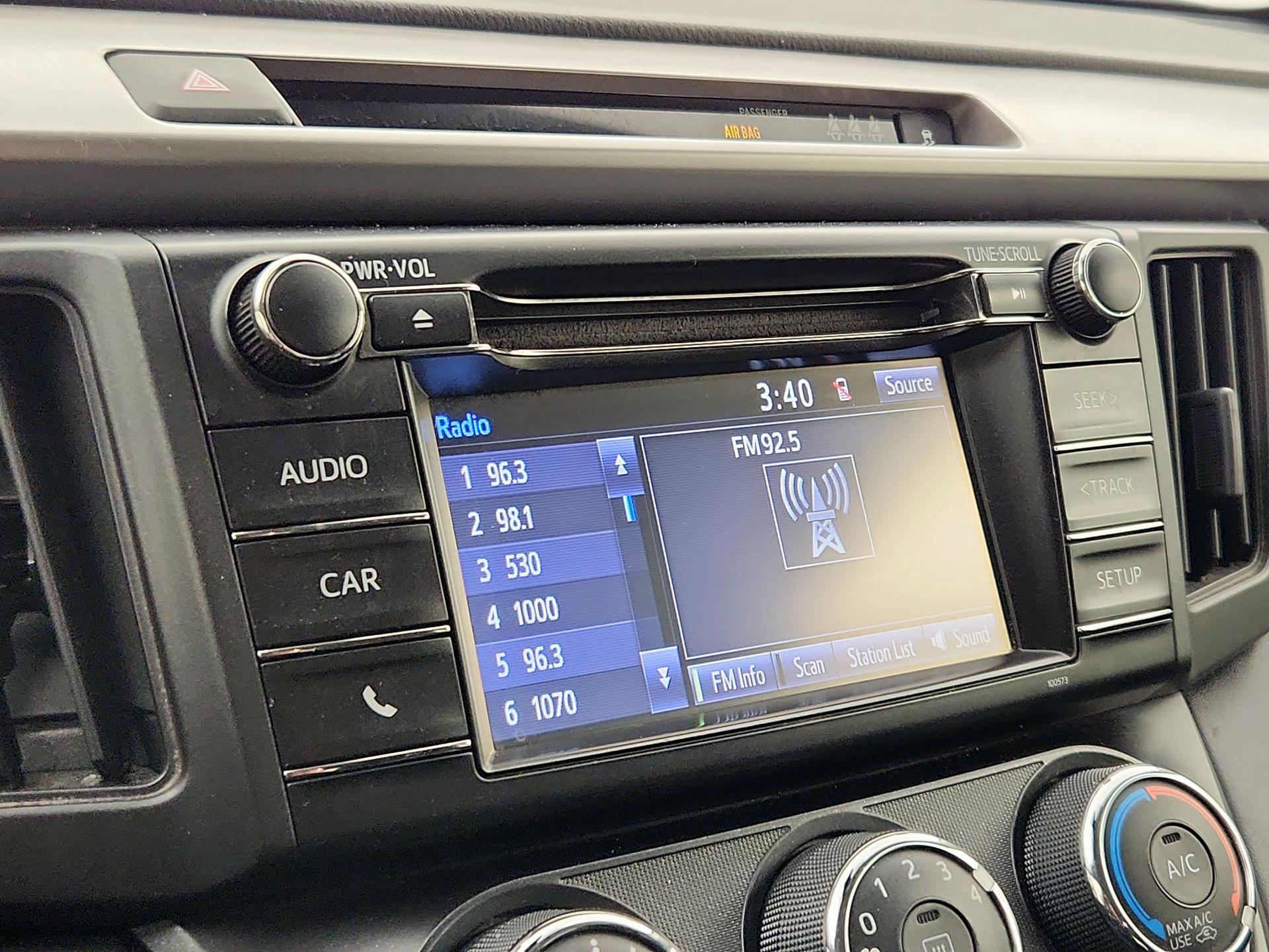 Thumbnail: 2017 Toyota RAV4 - 15