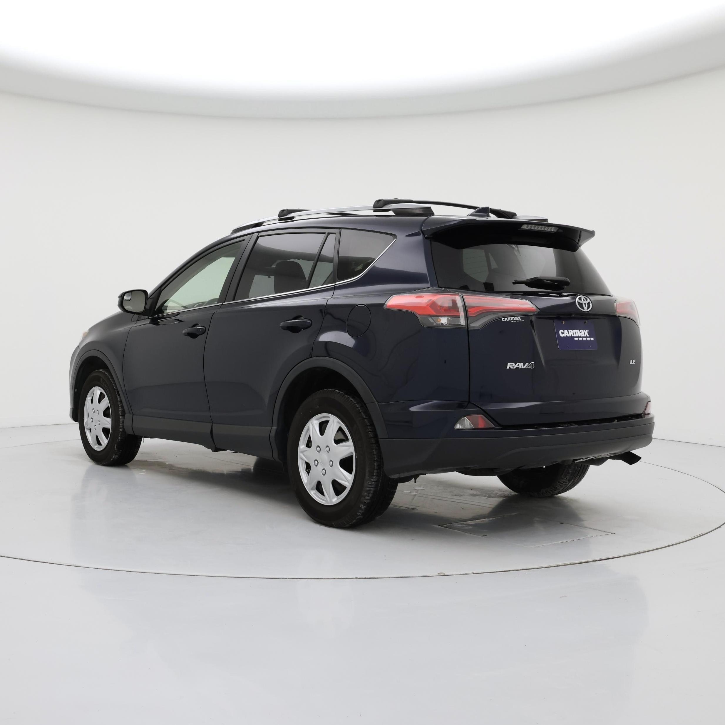 Thumbnail: 2017 Toyota RAV4 - 2