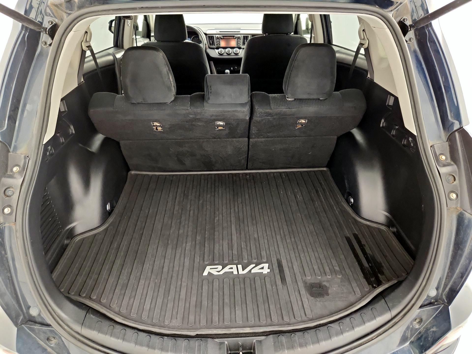 Thumbnail: 2017 Toyota RAV4 - 20