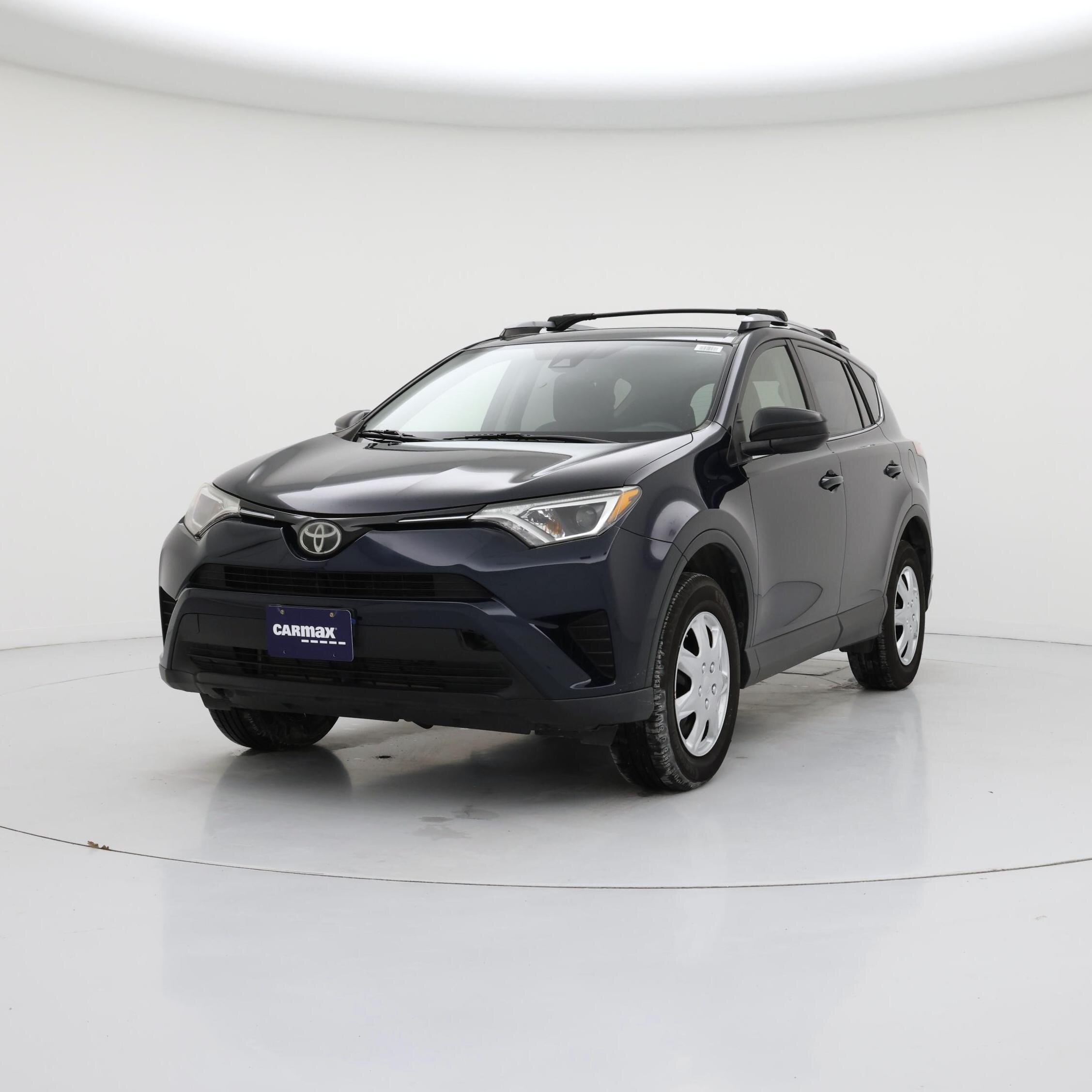 Thumbnail: 2017 Toyota RAV4 - 4