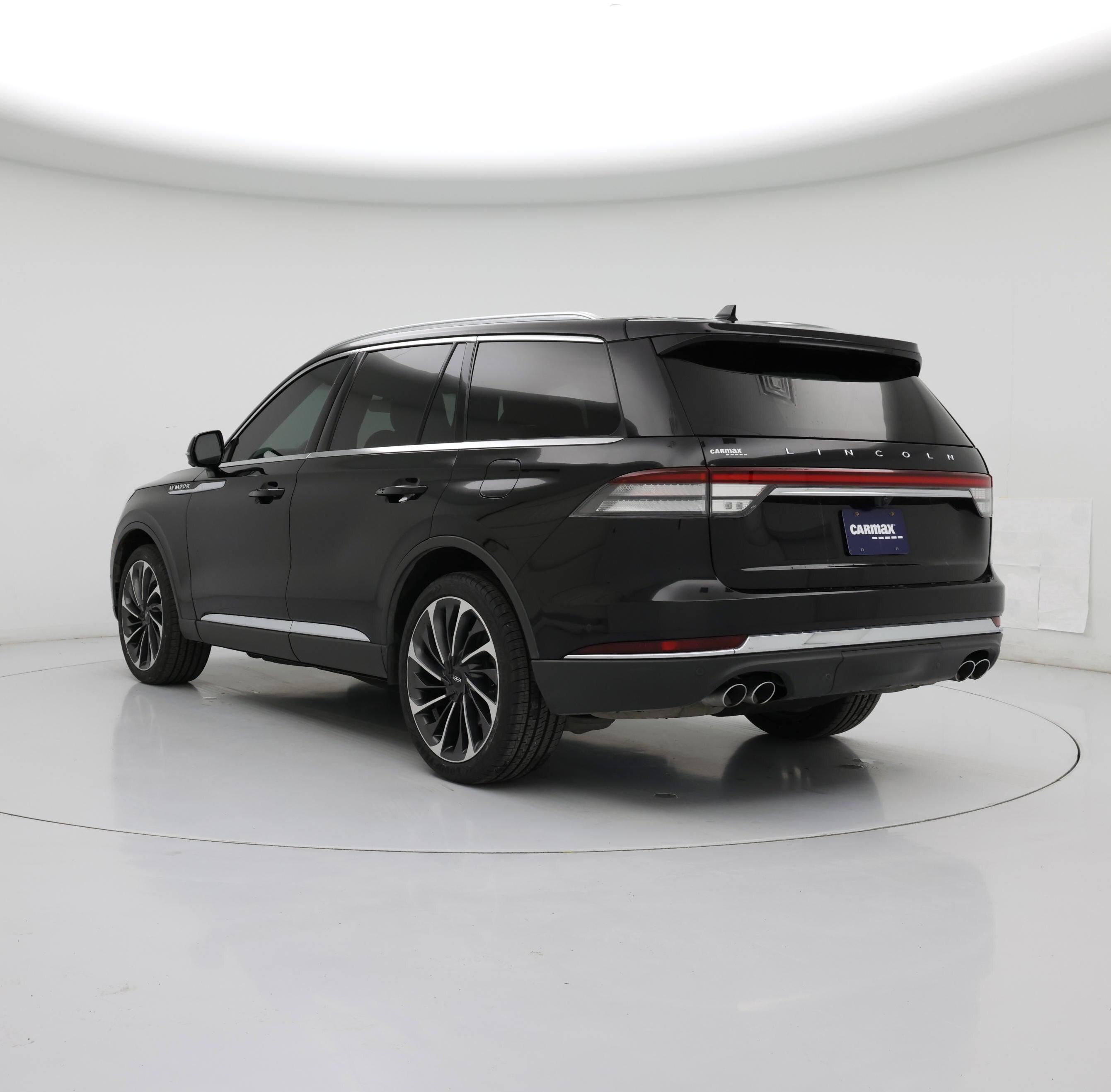 Thumbnail: 2020 Lincoln Aviator - 2