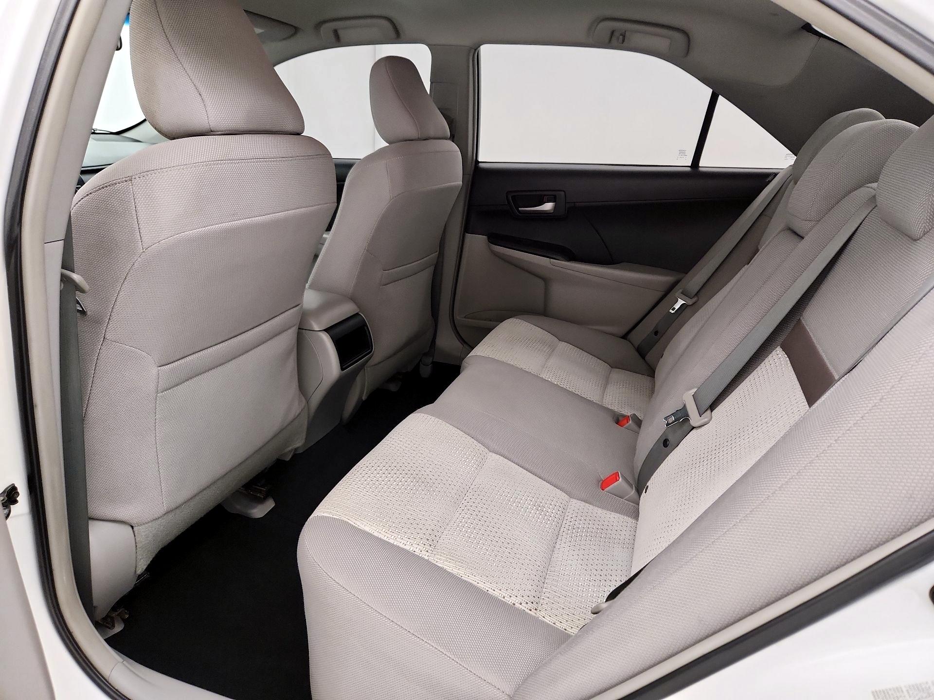 Thumbnail: 2014 Toyota Camry - 18