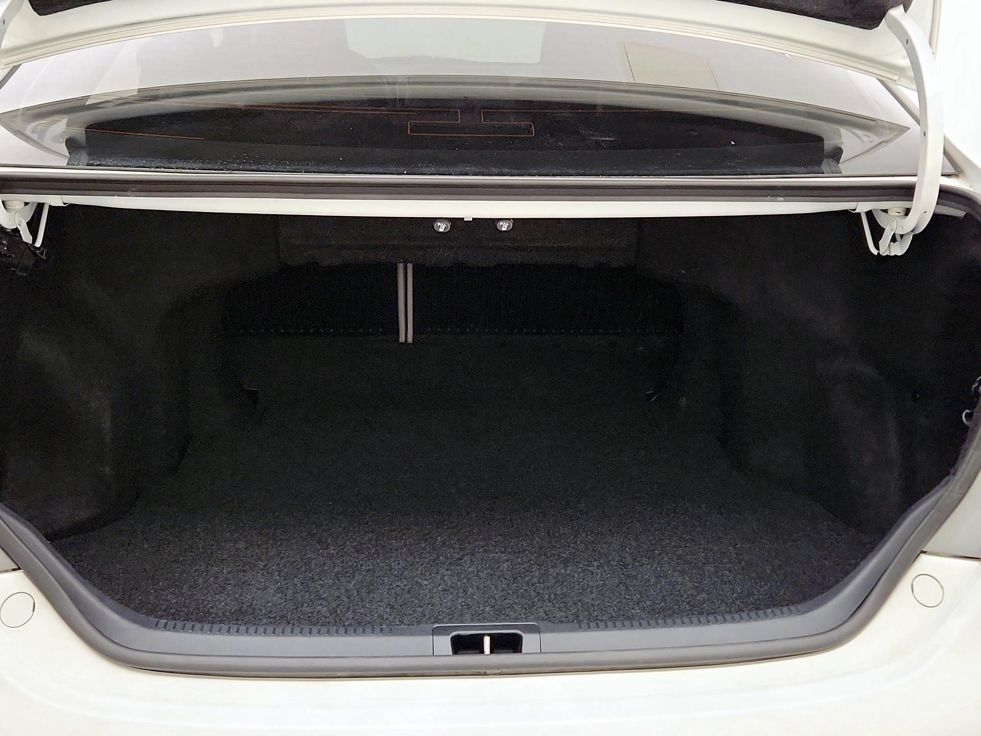 Thumbnail: 2014 Toyota Camry - 19