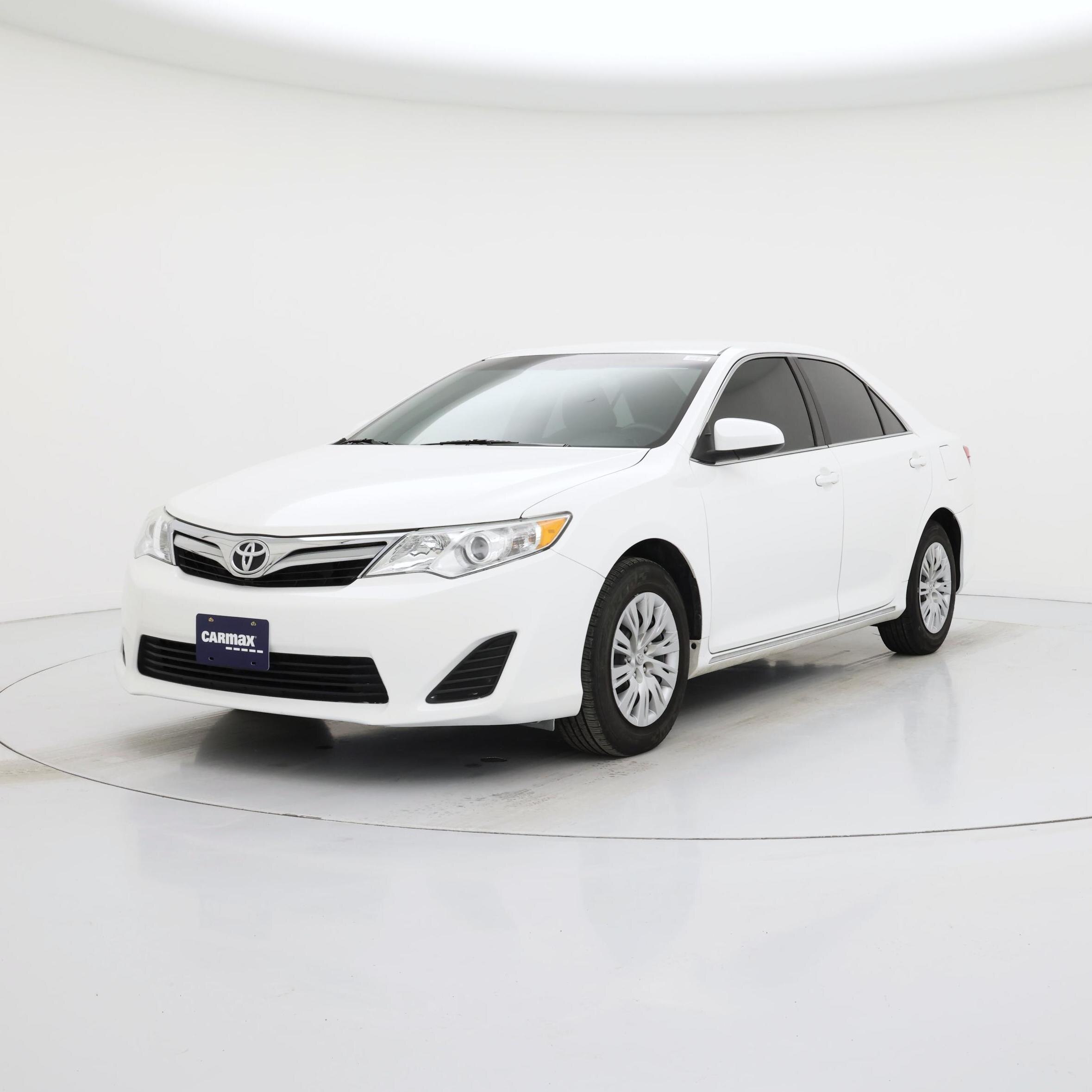 Thumbnail: 2014 Toyota Camry - 4
