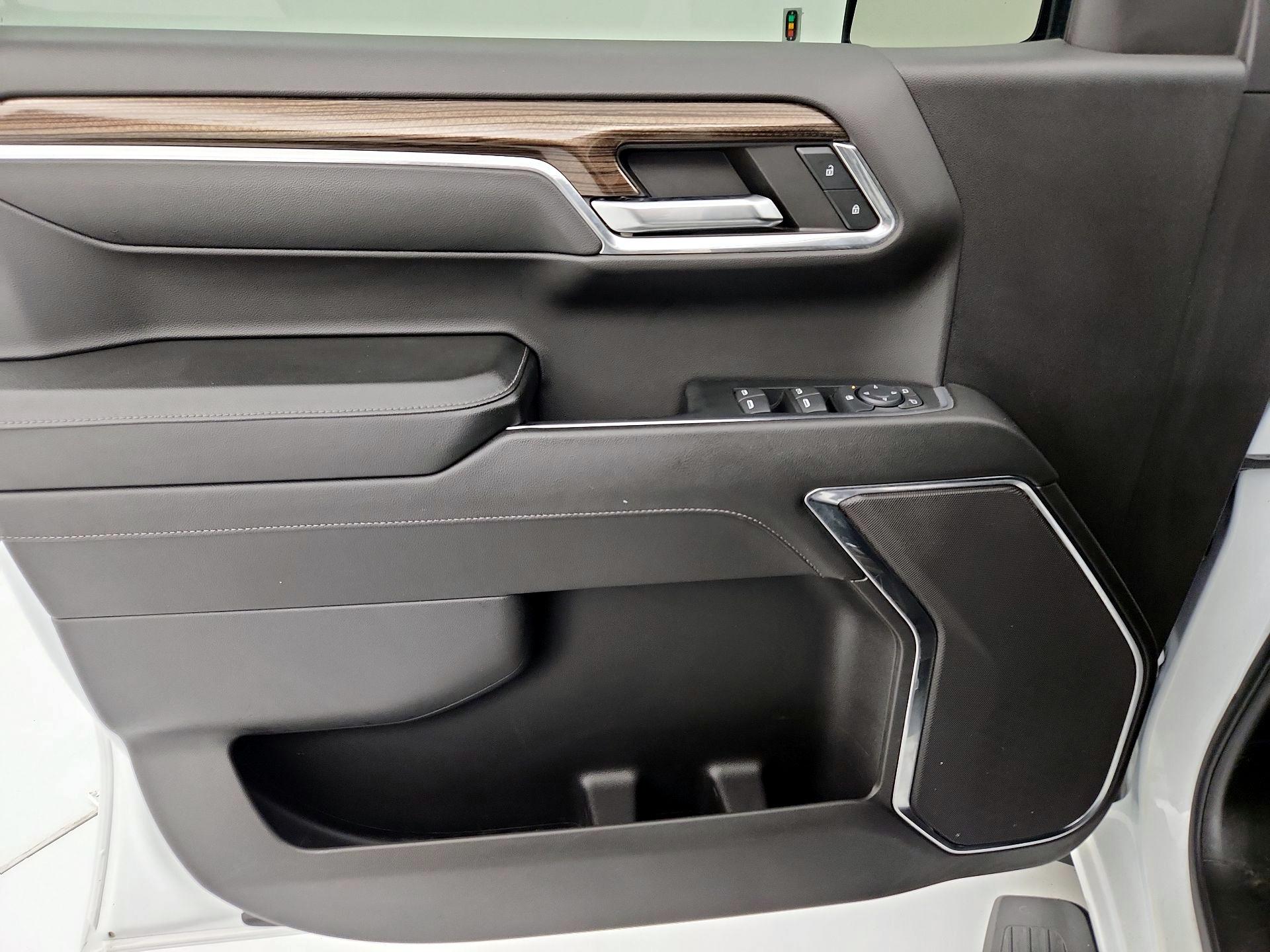 Thumbnail: 2024 Chevrolet Silverado 1500 - 12