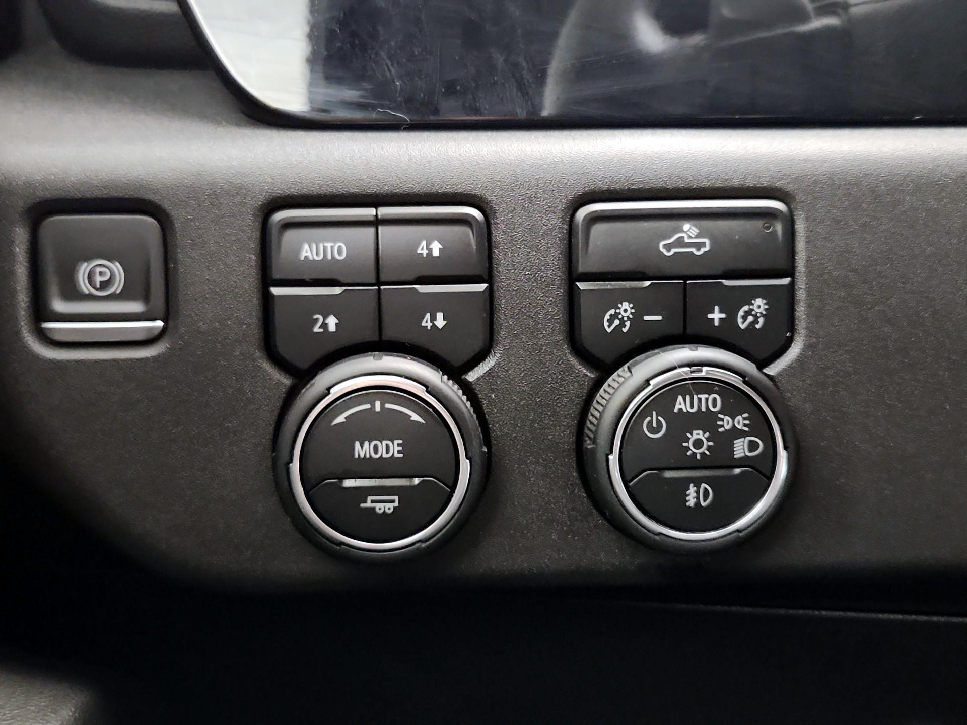 Thumbnail: 2024 Chevrolet Silverado 1500 - 13