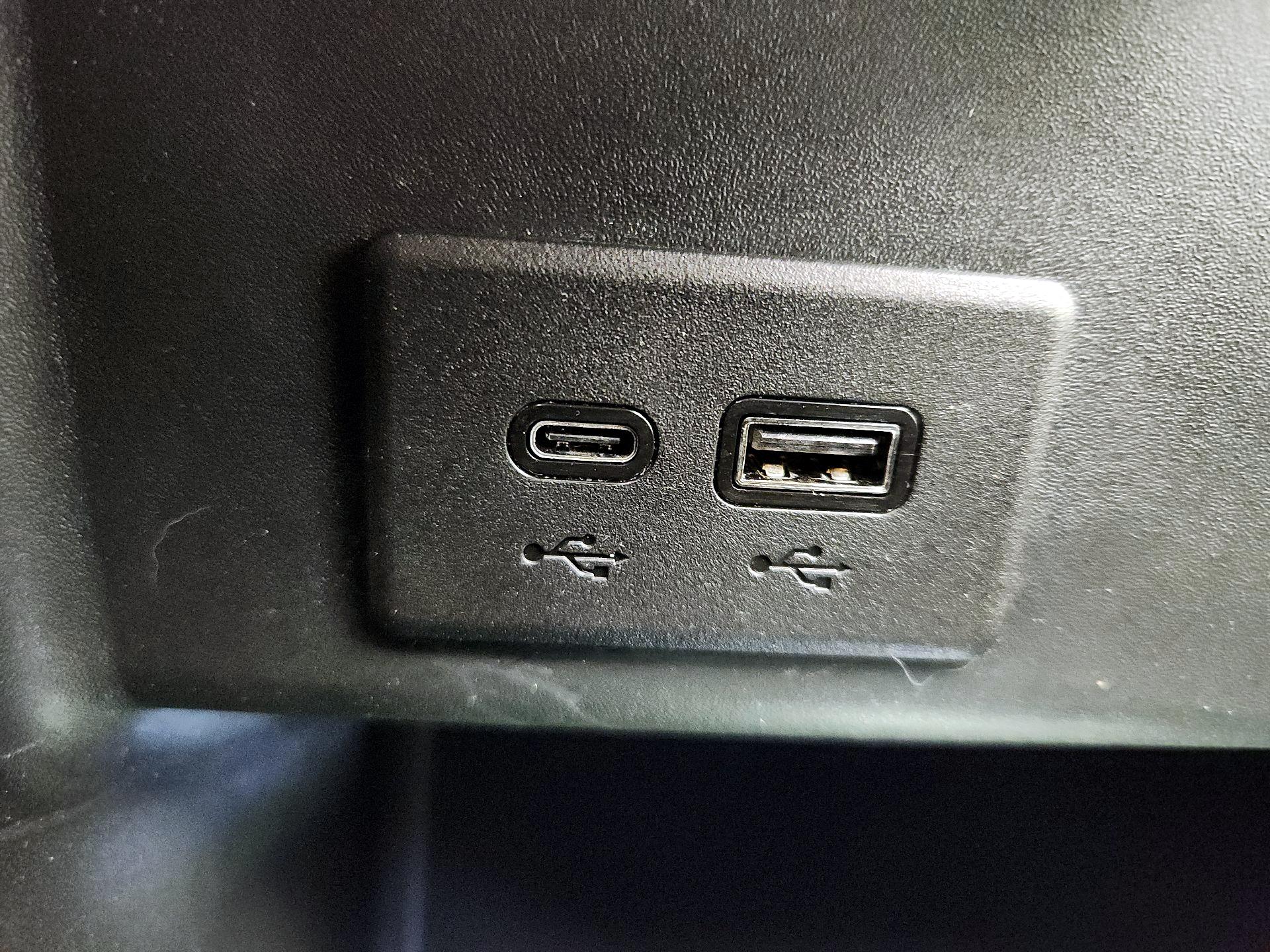 Thumbnail: 2024 Chevrolet Silverado 1500 - 19