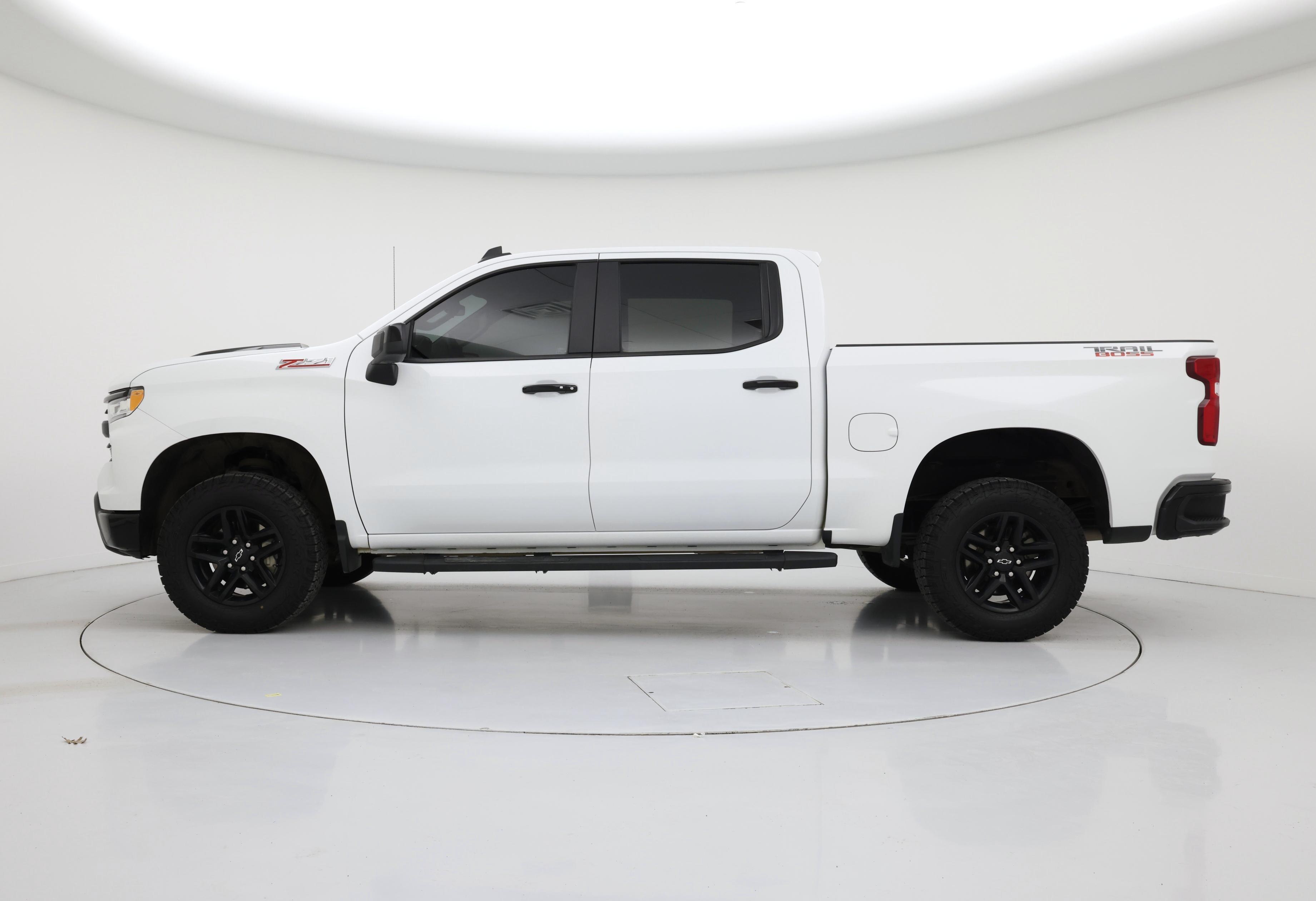 Thumbnail: 2024 Chevrolet Silverado 1500 - 3