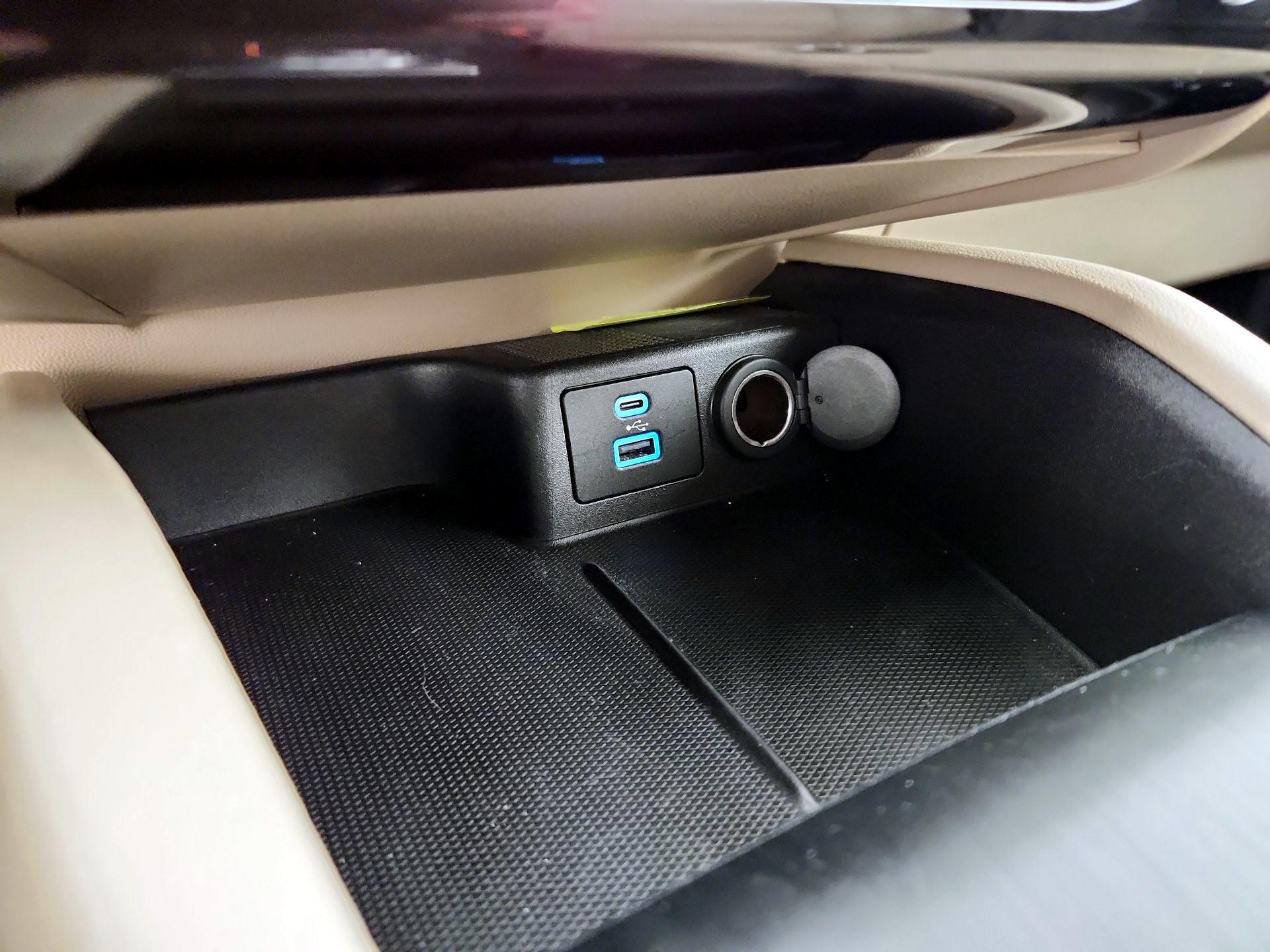 Thumbnail: 2021 Ford Escape - 18