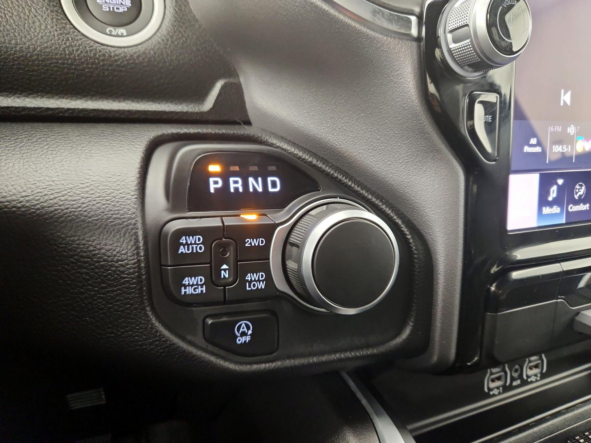 Thumbnail: 2025 RAM 1500 - 18