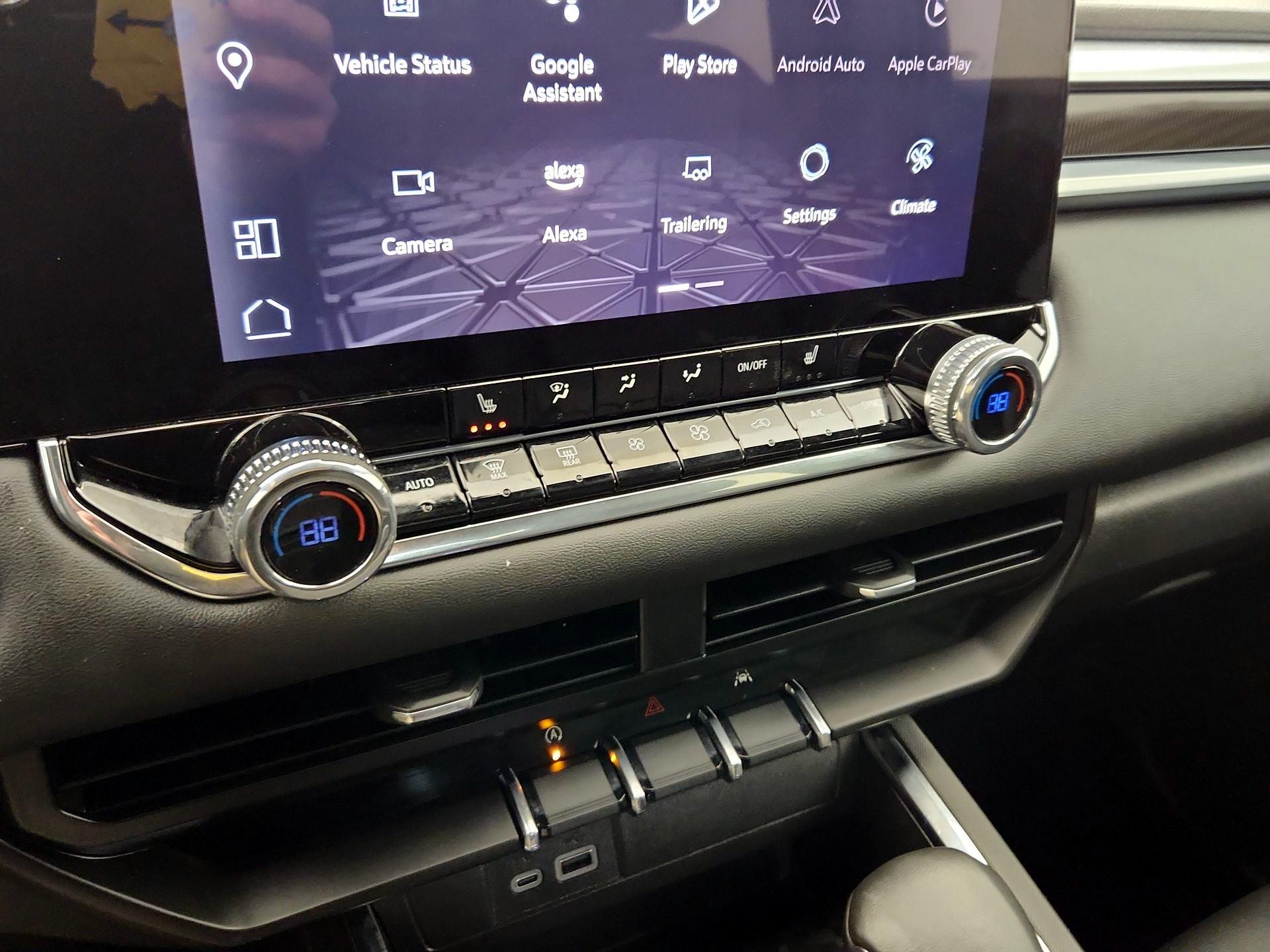 Thumbnail: 2024 GMC Canyon - 16