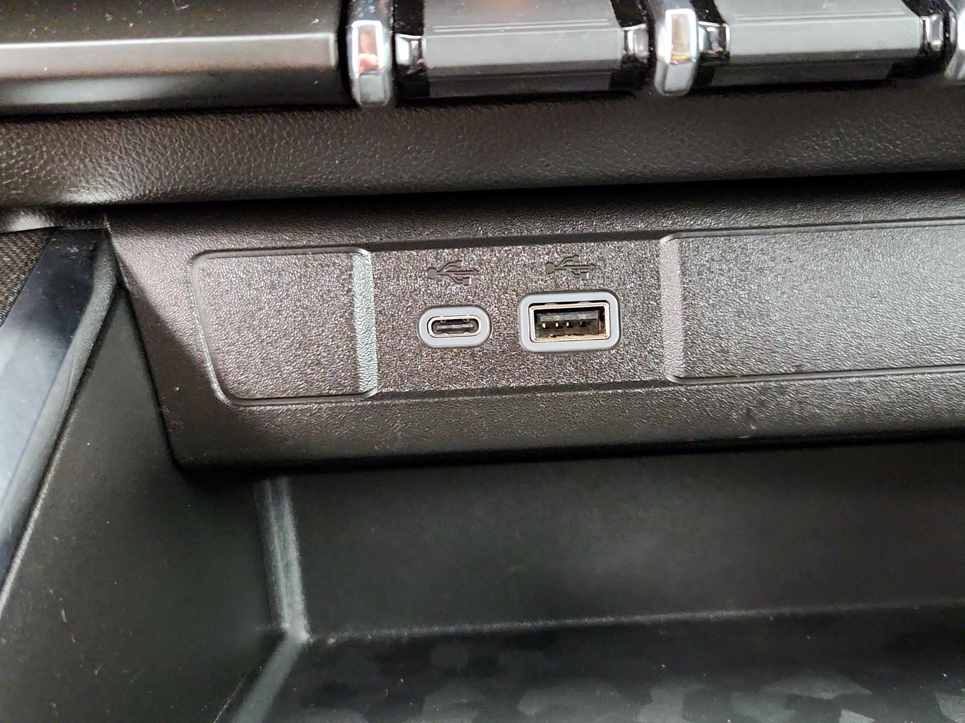 Thumbnail: 2024 GMC Canyon - 18