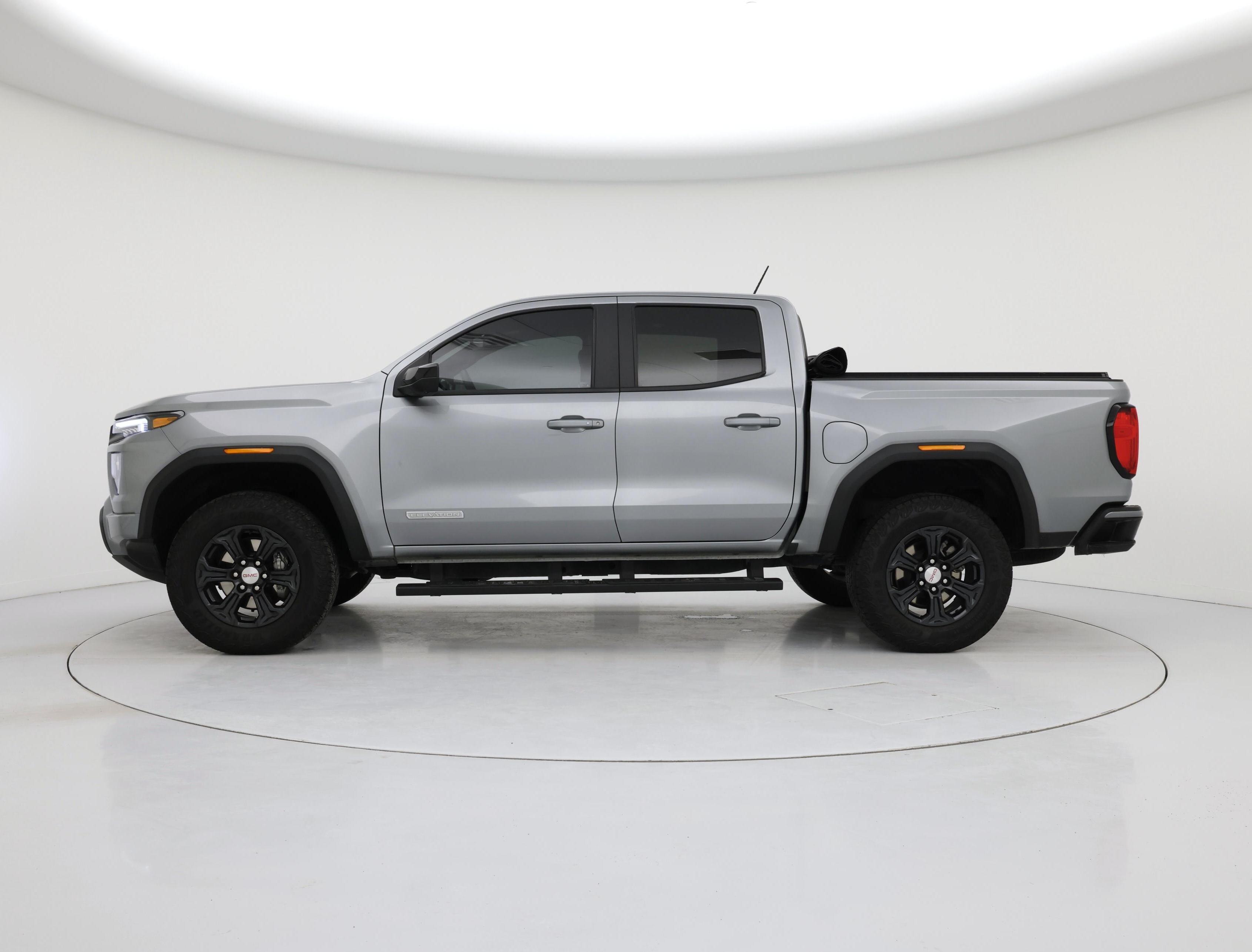 Thumbnail: 2024 GMC Canyon - 3
