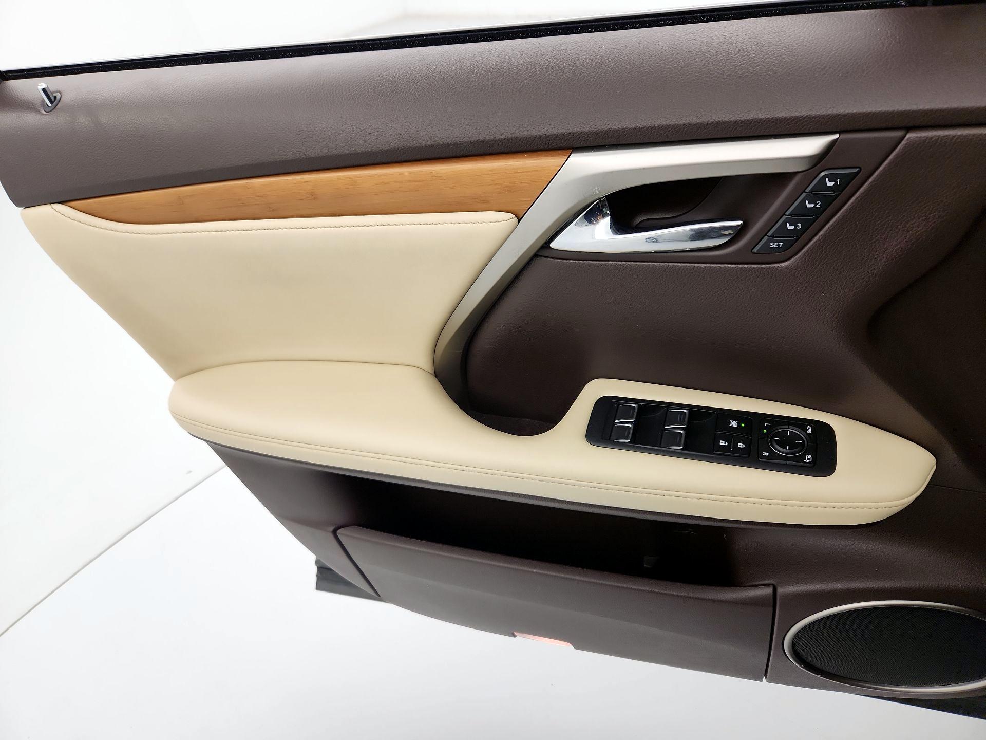 Thumbnail: 2020 Lexus RX - 12