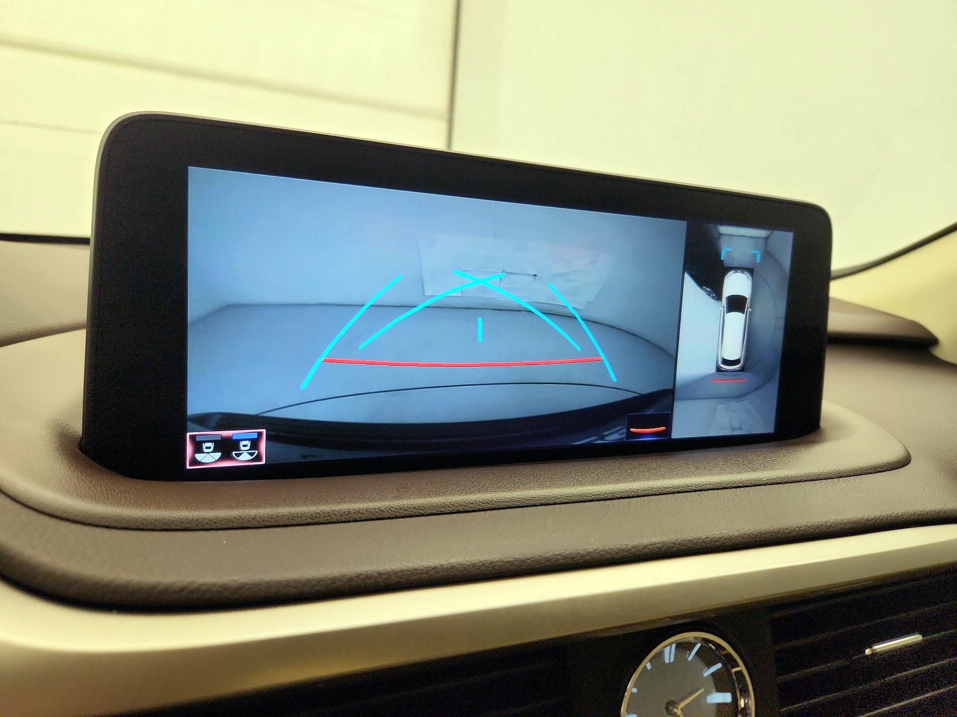 Thumbnail: 2020 Lexus RX - 15