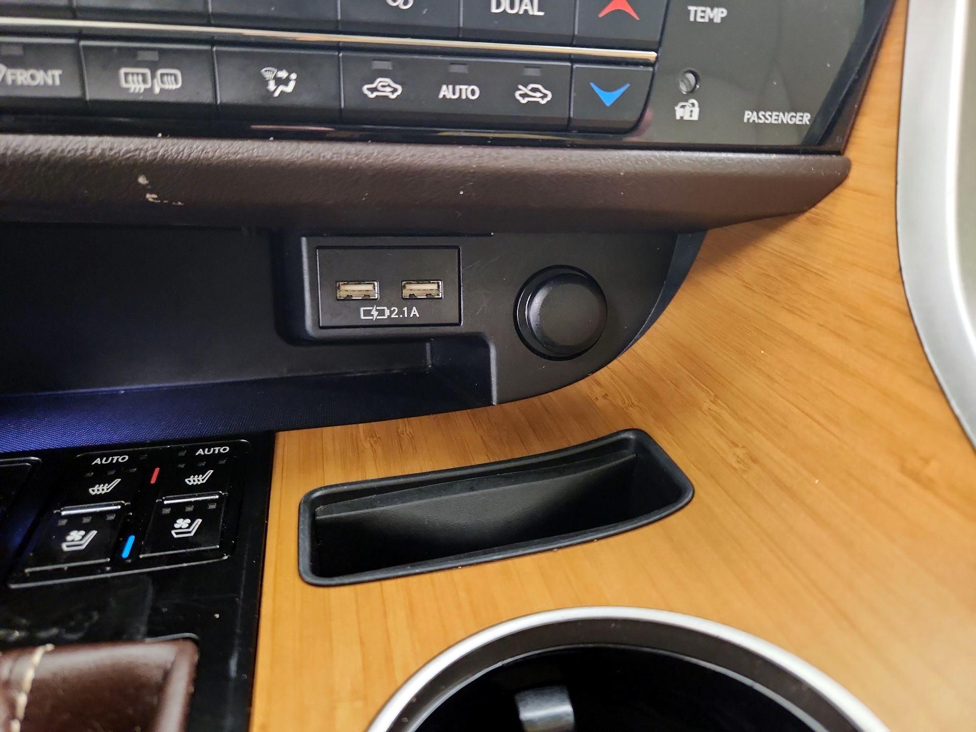 Thumbnail: 2020 Lexus RX - 19