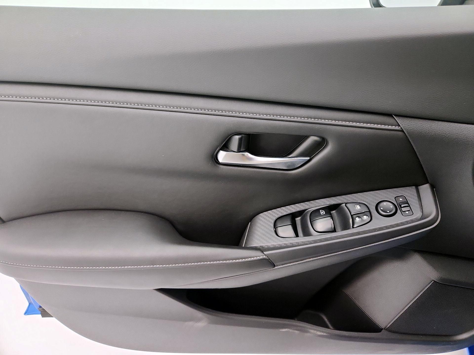 Thumbnail: 2020 Nissan Sentra - 12