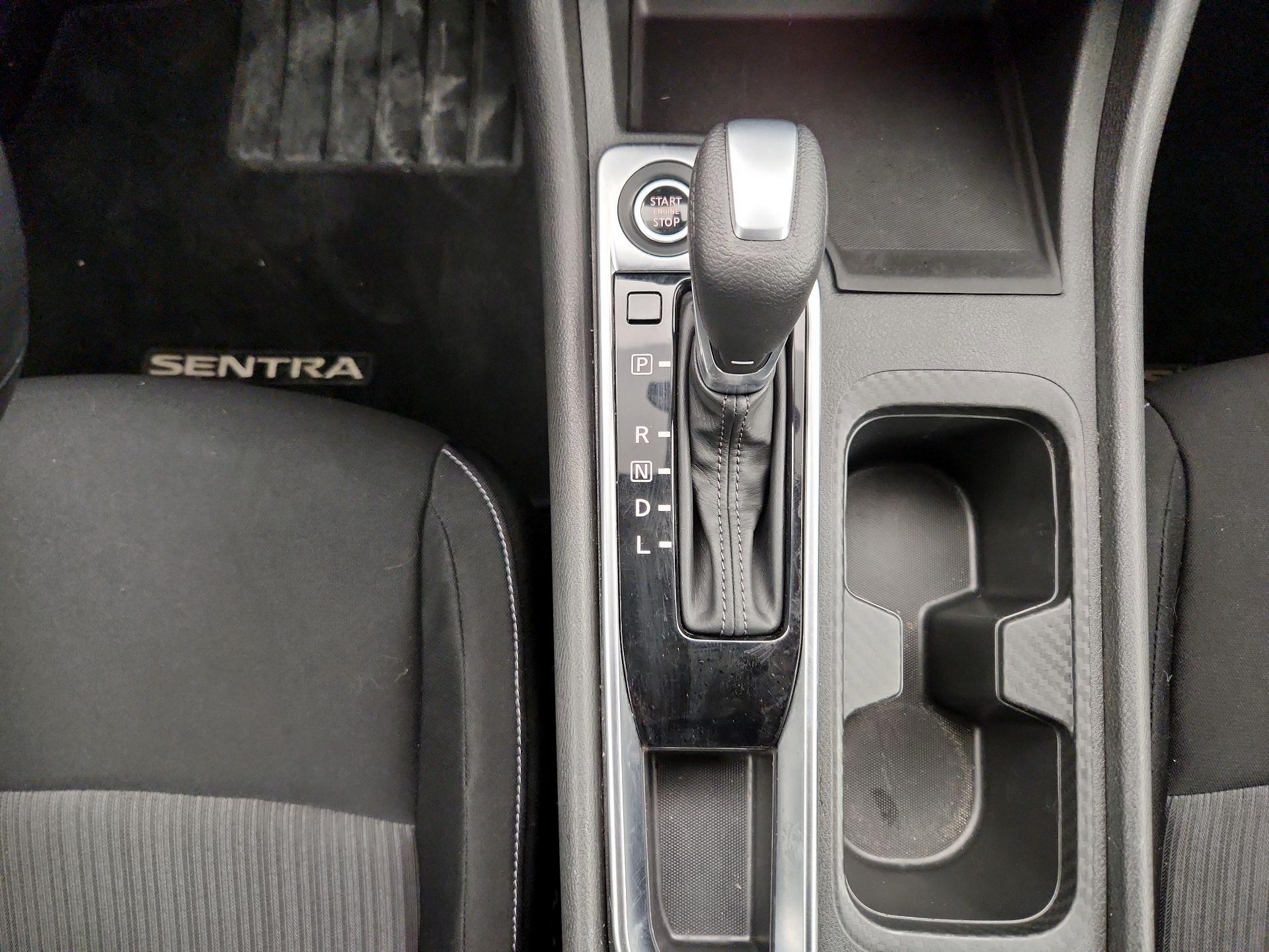 Thumbnail: 2020 Nissan Sentra - 17