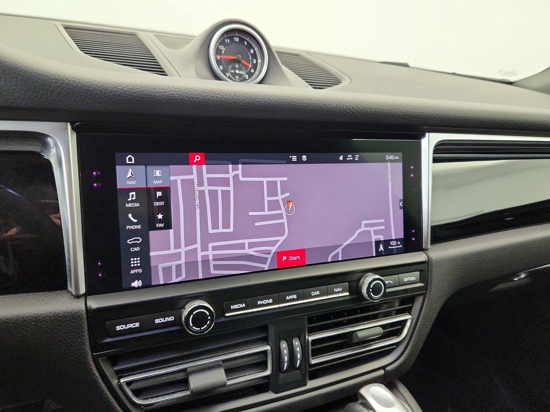 Thumbnail: 2019 Porsche Macan - 14