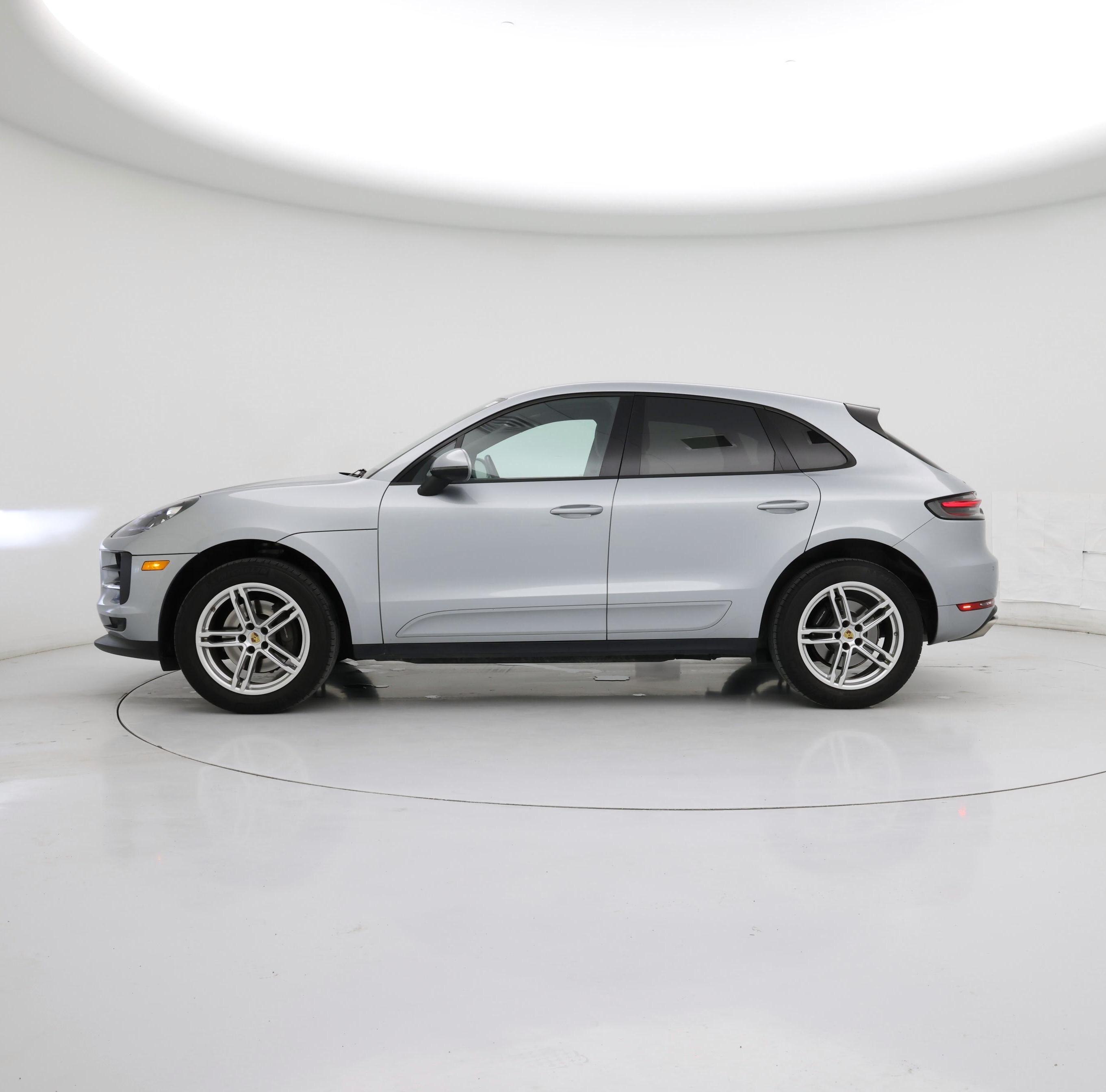 Thumbnail: 2019 Porsche Macan - 3