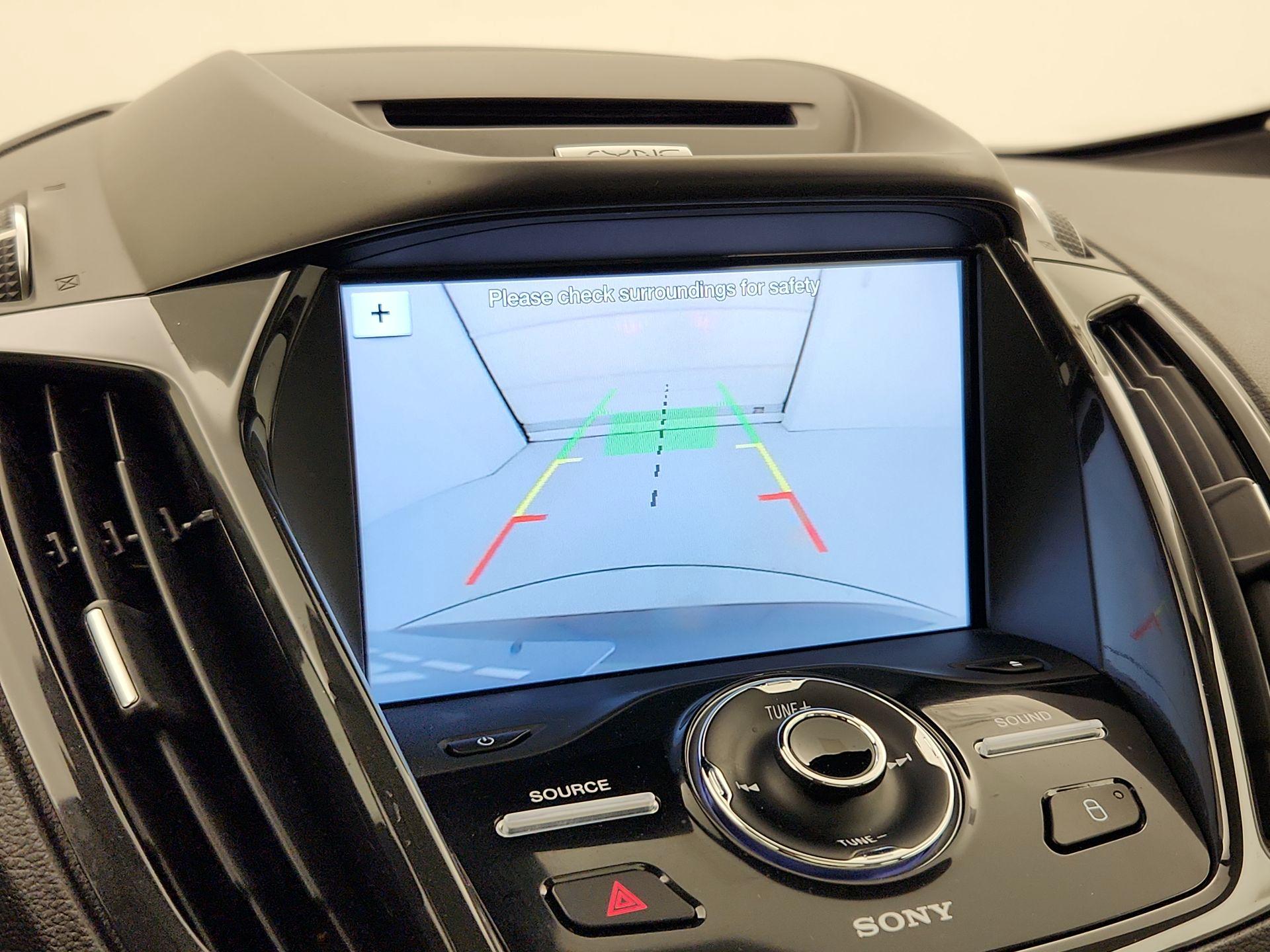 Thumbnail: 2016 Ford C-Max - 15