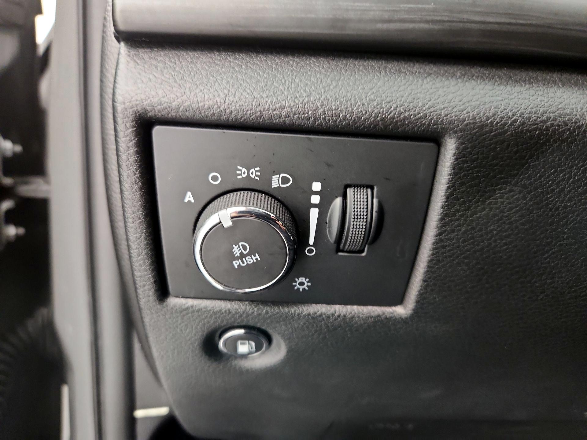 Thumbnail: 2022 Jeep Grand Cherokee - 13