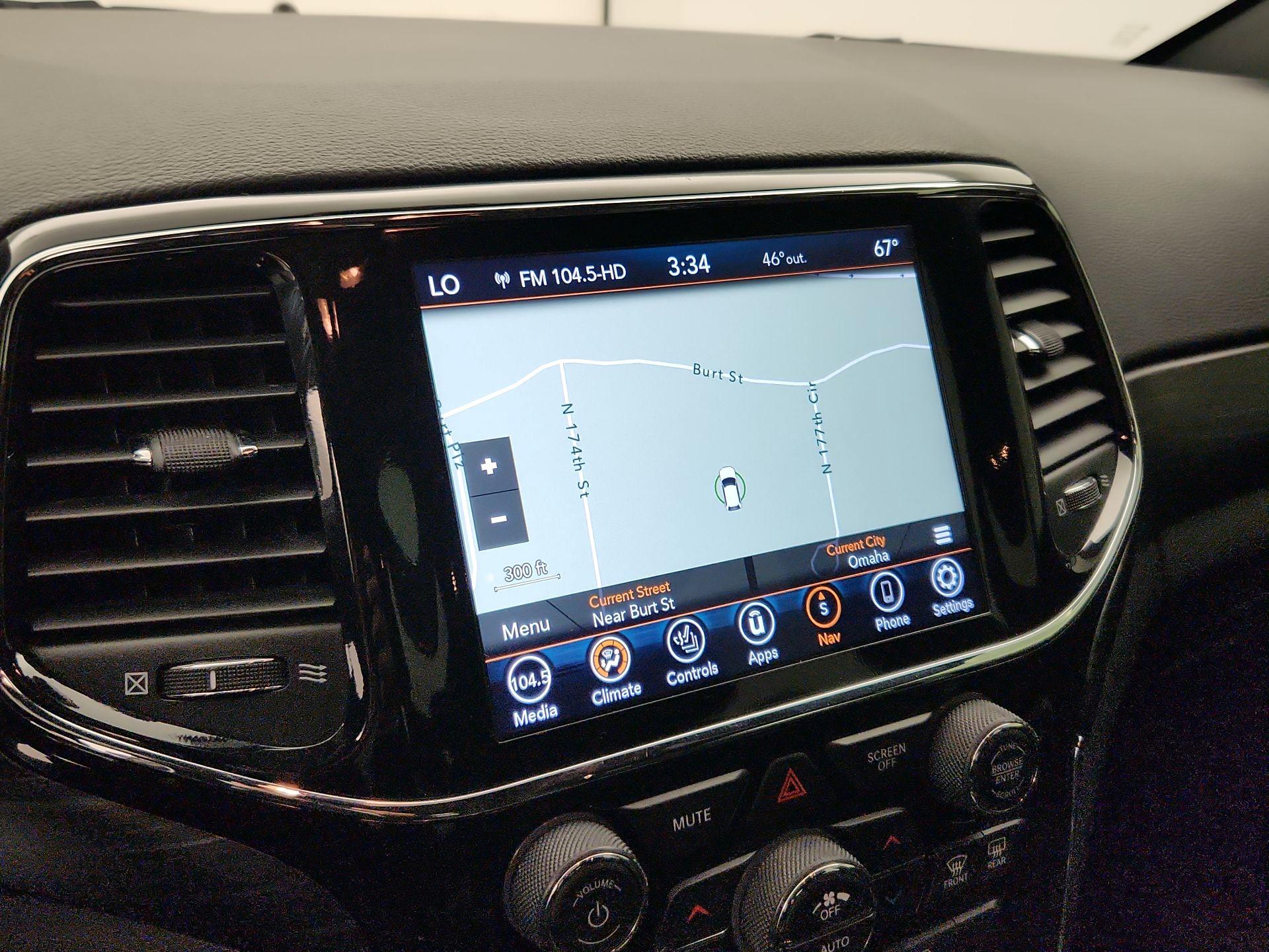 Thumbnail: 2022 Jeep Grand Cherokee - 14