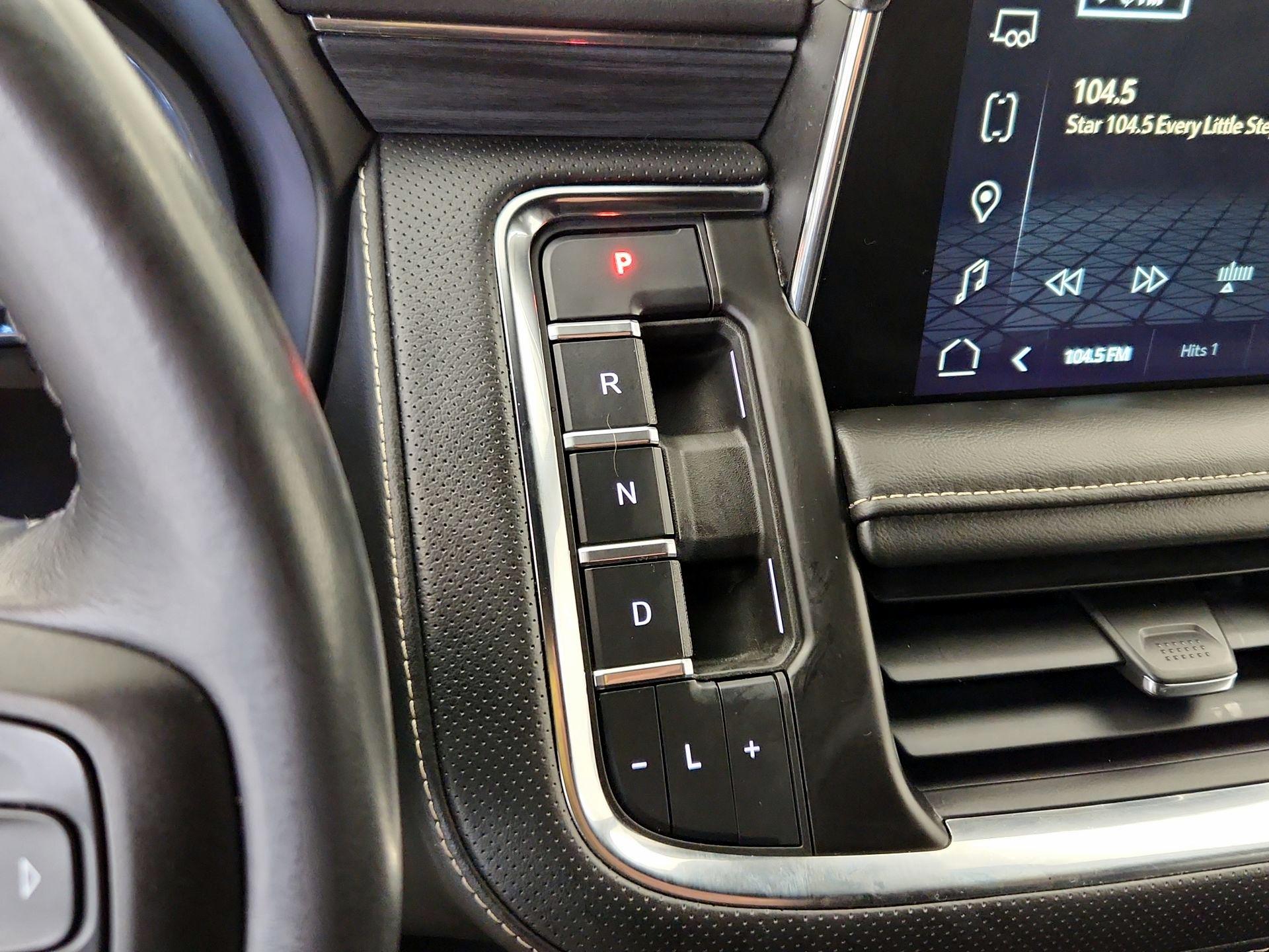 Thumbnail: 2023 GMC Yukon - 17