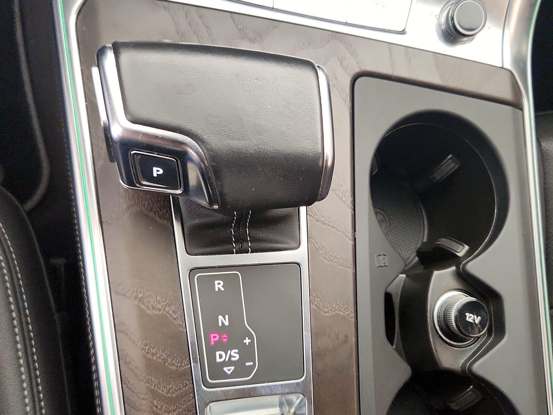 Thumbnail: 2021 Audi A6 - 18