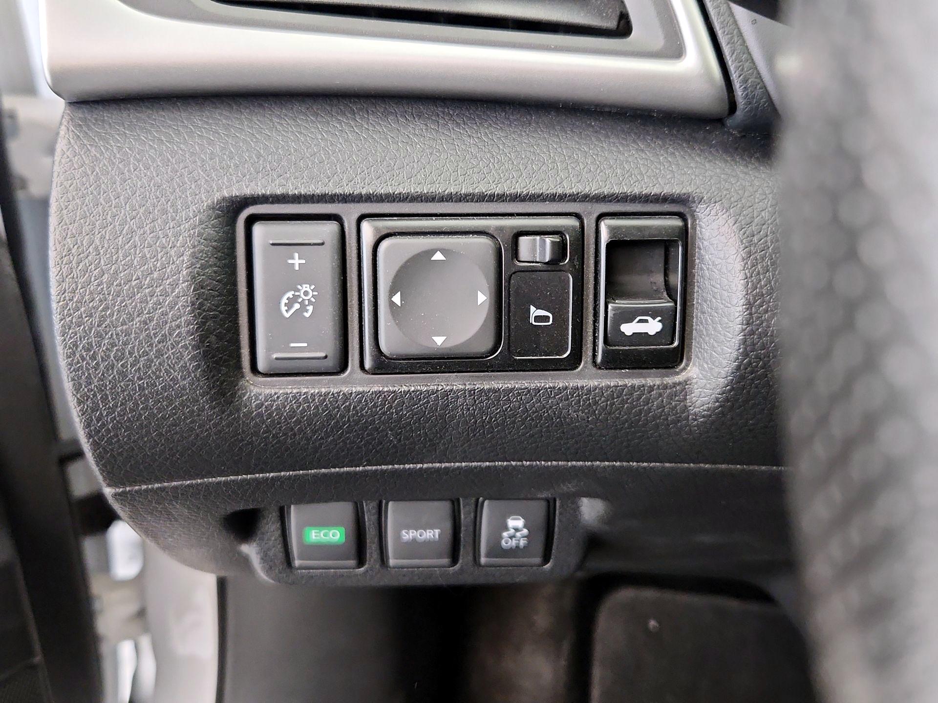 Thumbnail: 2018 Nissan Sentra - 13