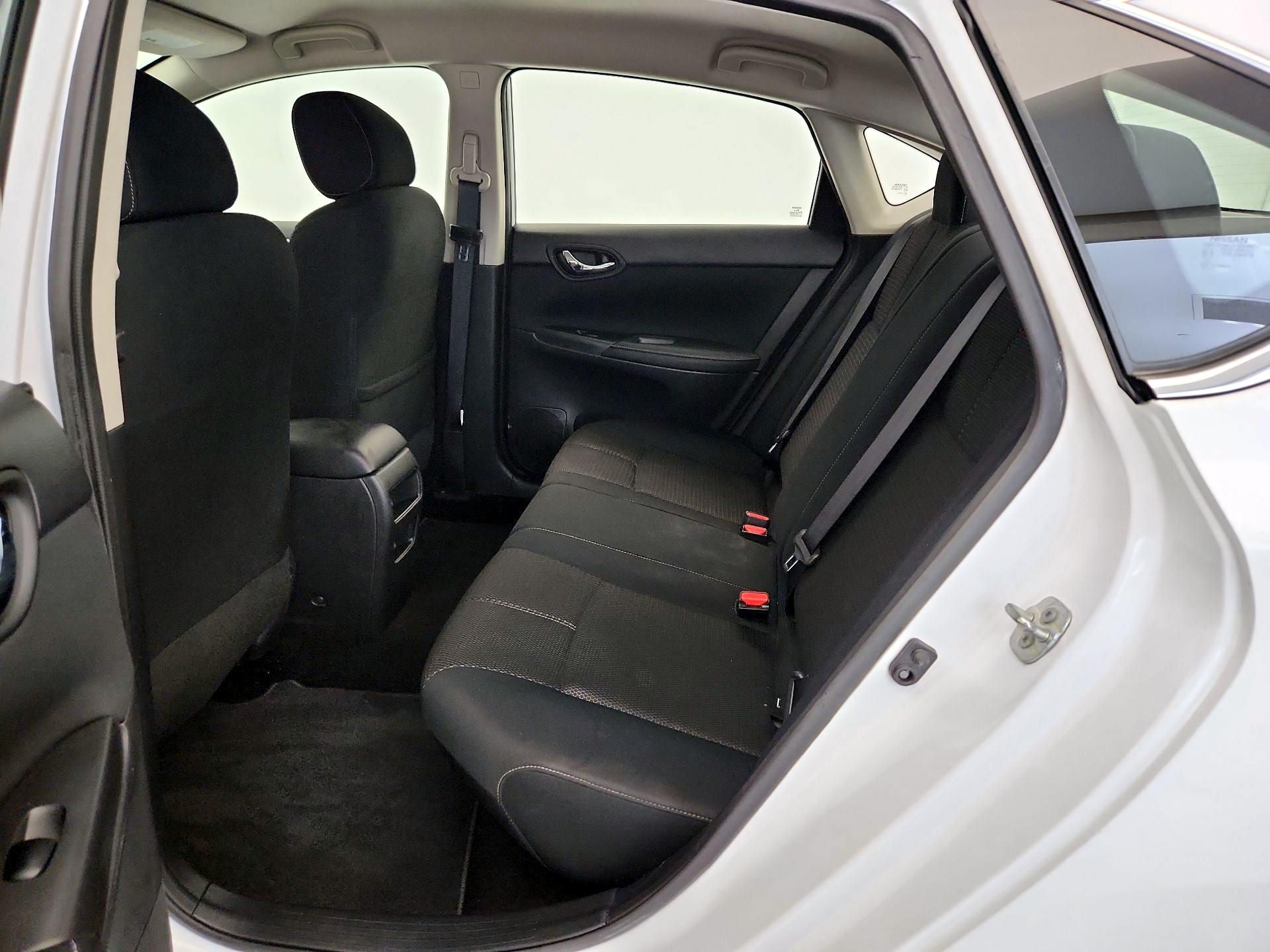 Thumbnail: 2018 Nissan Sentra - 19