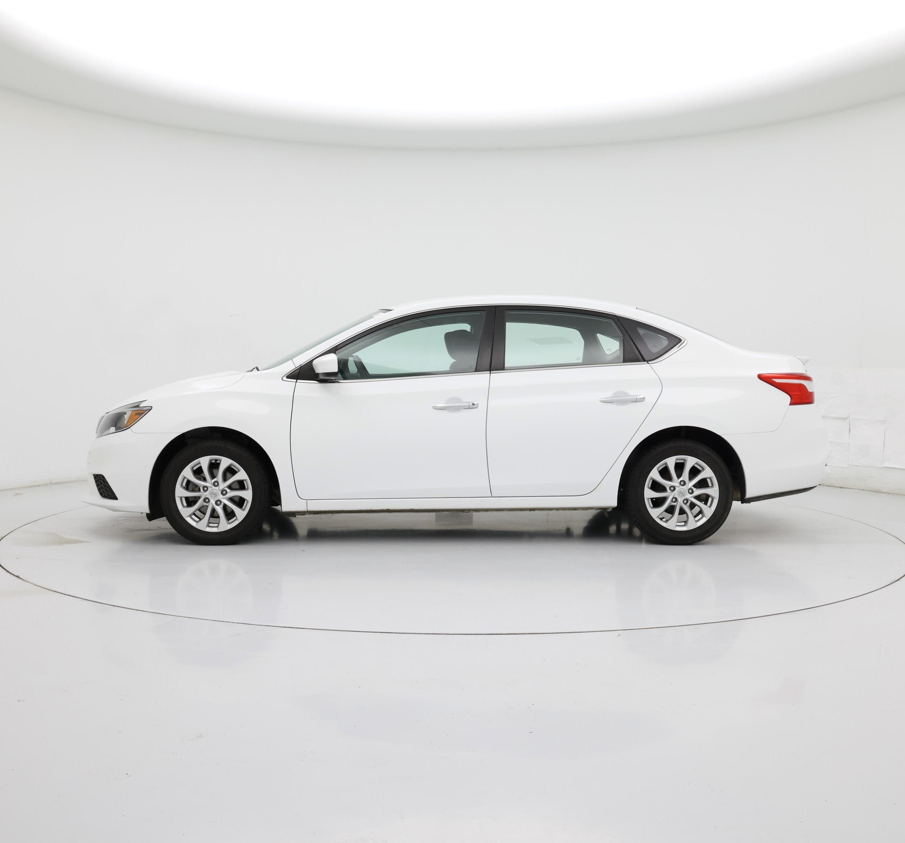 Thumbnail: 2018 Nissan Sentra - 3