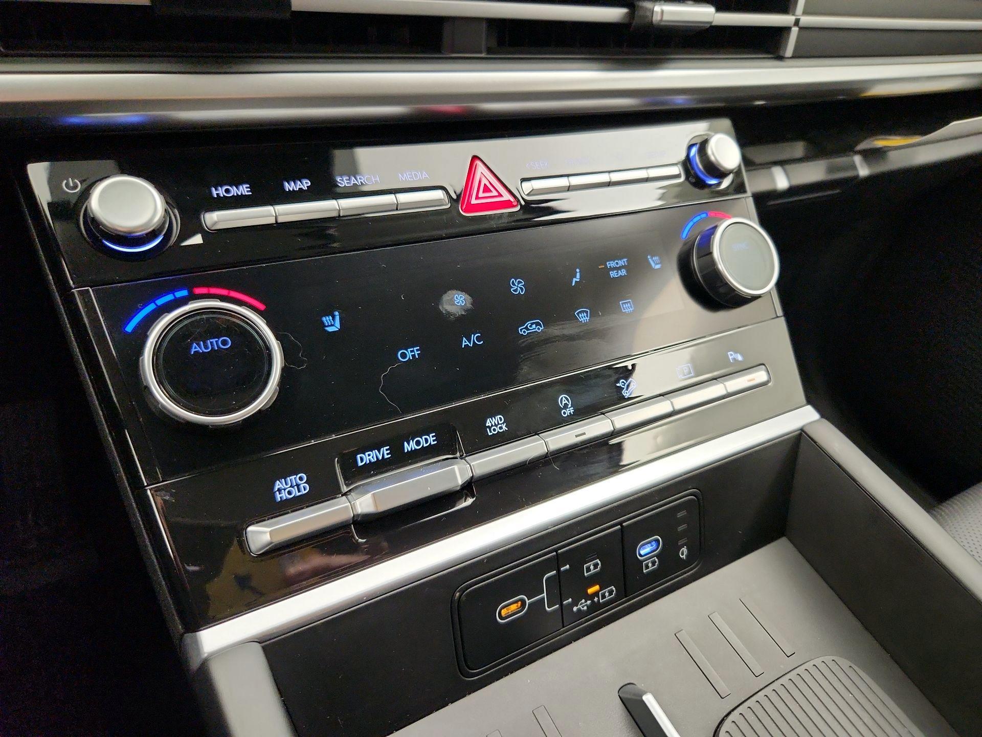 Thumbnail: 2024 Hyundai Santa Fe - 17