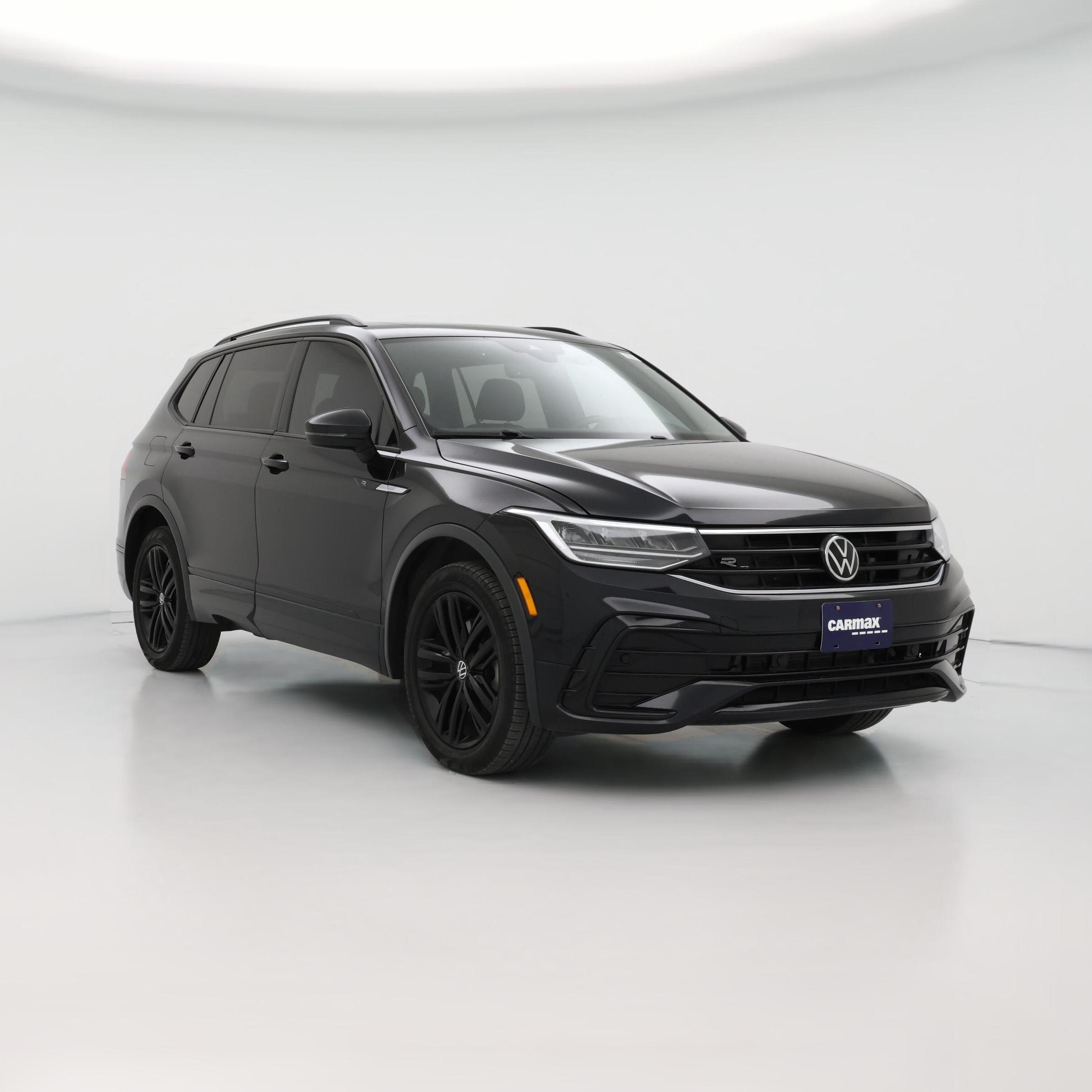 Thumbnail: 2022 Volkswagen Tiguan - 1