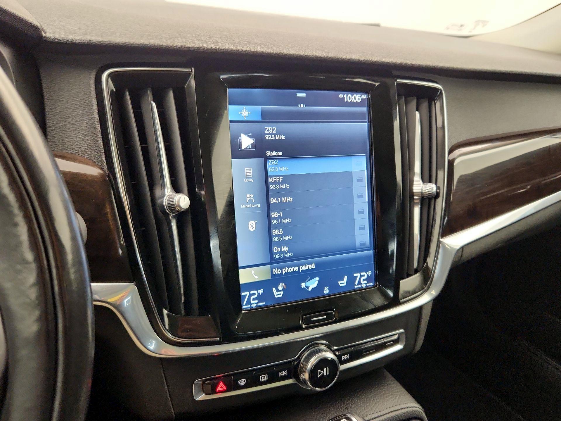 Thumbnail: 2018 Volvo S90 - 16