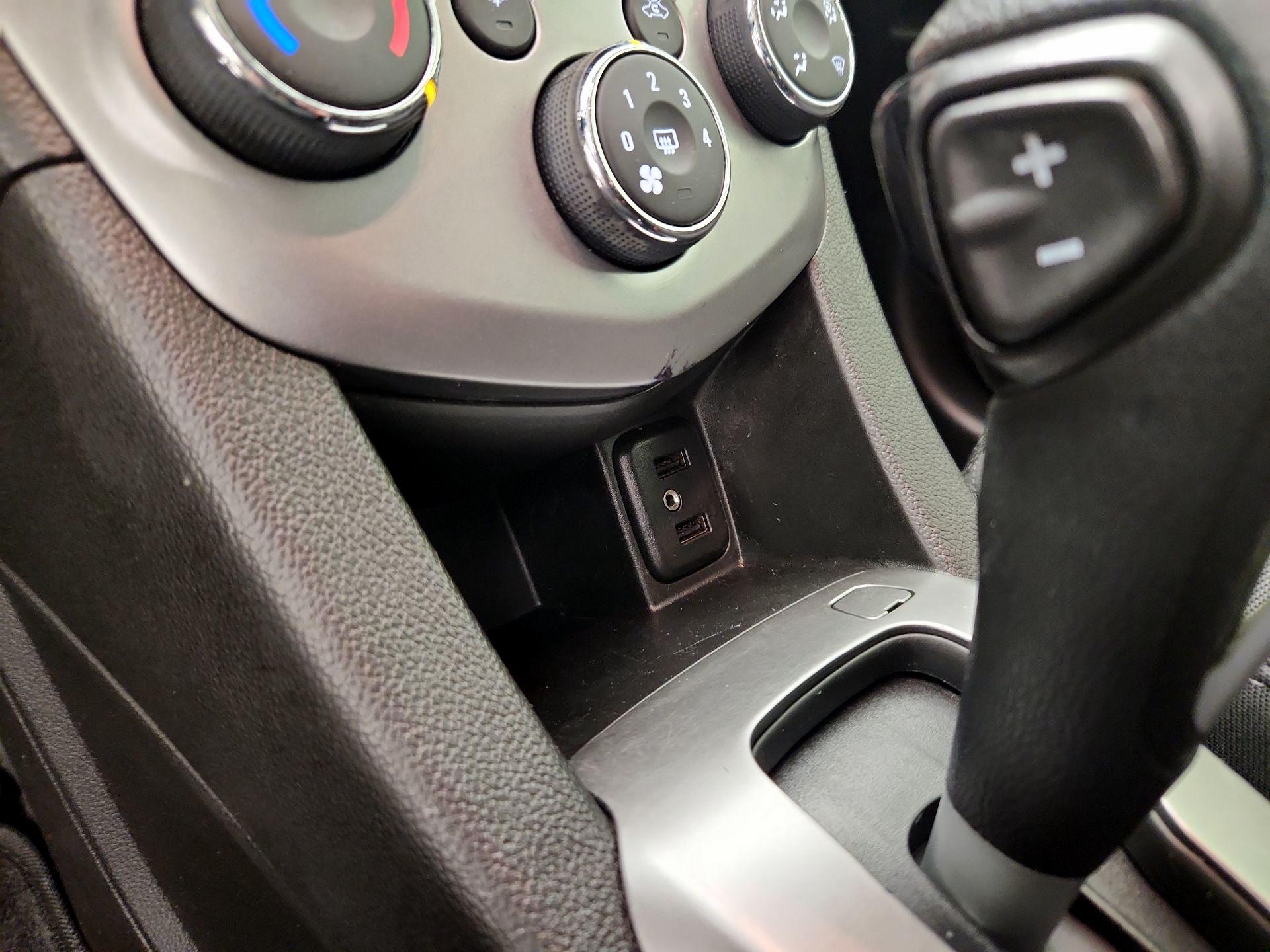 Thumbnail: 2018 Chevrolet Sonic - 18