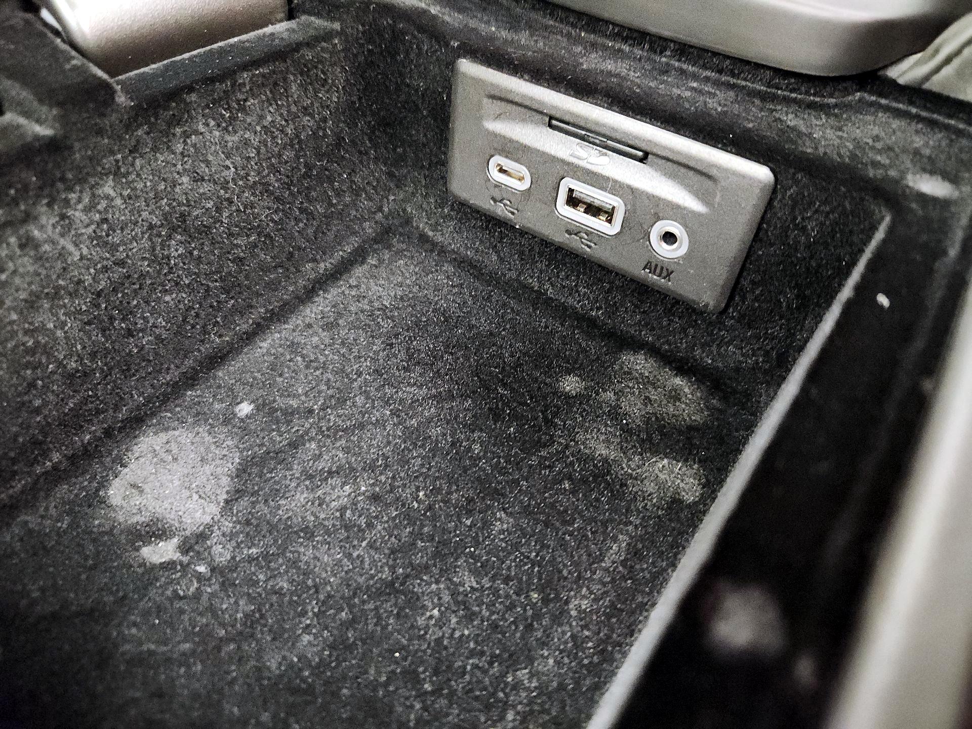 Thumbnail: 2020 Chevrolet Corvette - 19