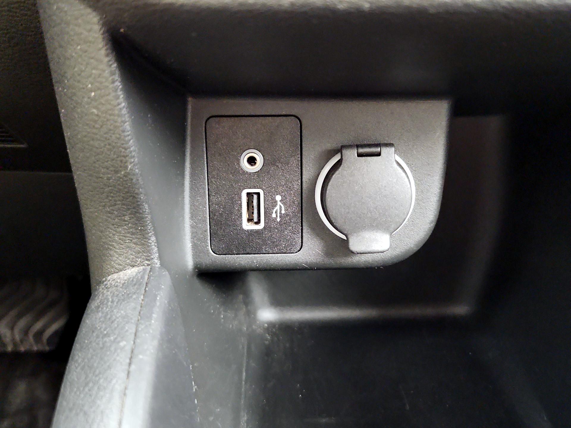 Thumbnail: 2024 Nissan Kicks - 18