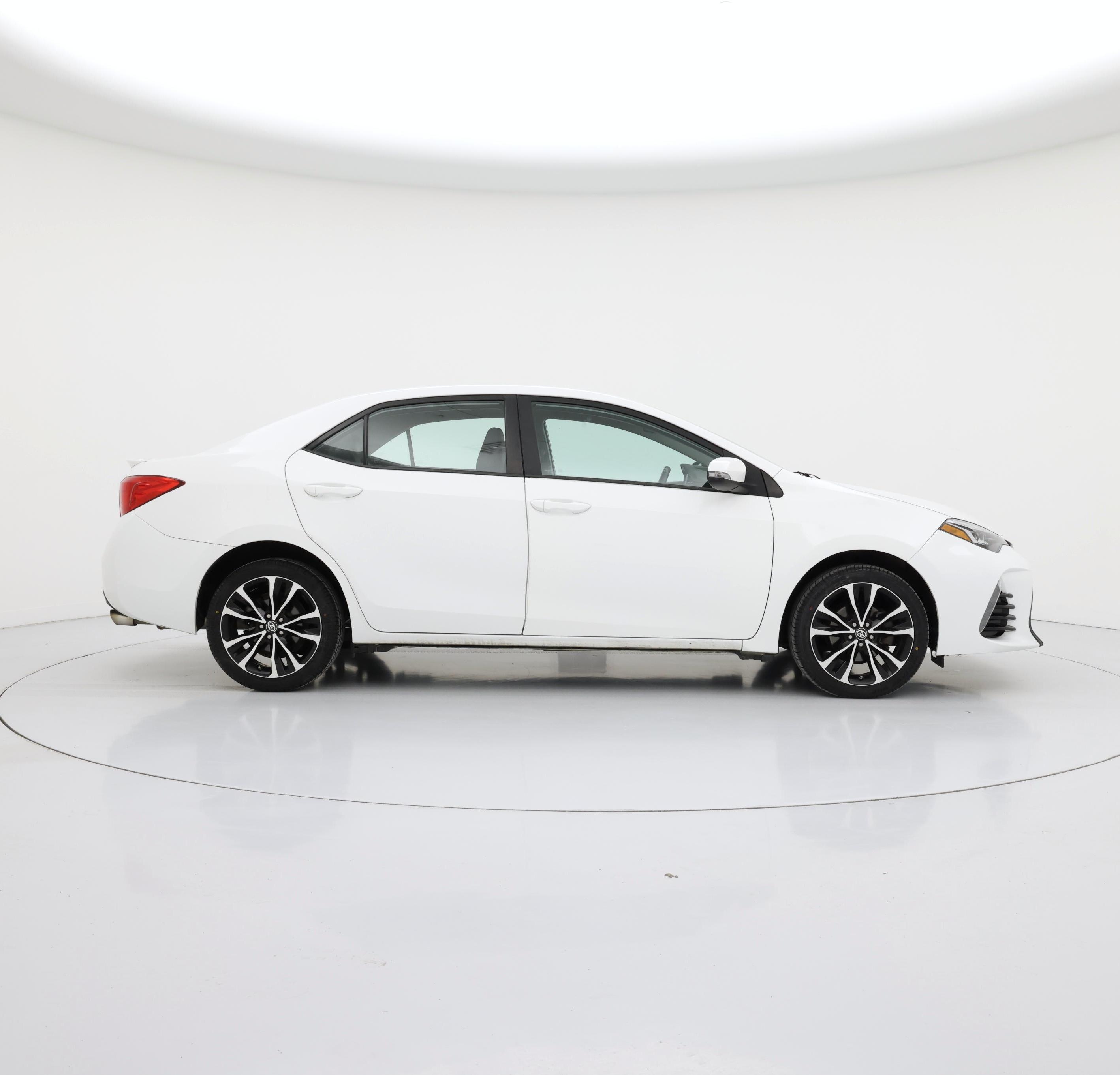 Thumbnail: 2017 Toyota Corolla - 7