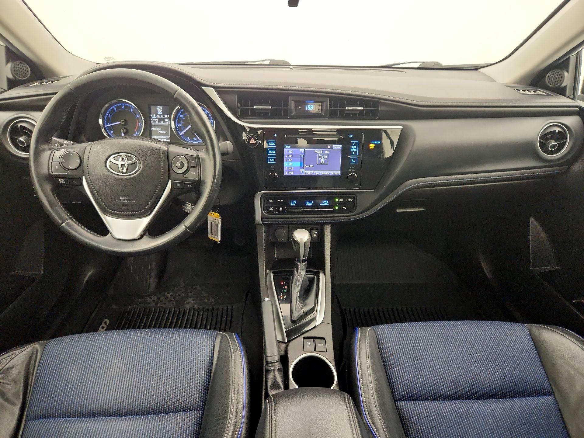 Thumbnail: 2018 Toyota Corolla - 9