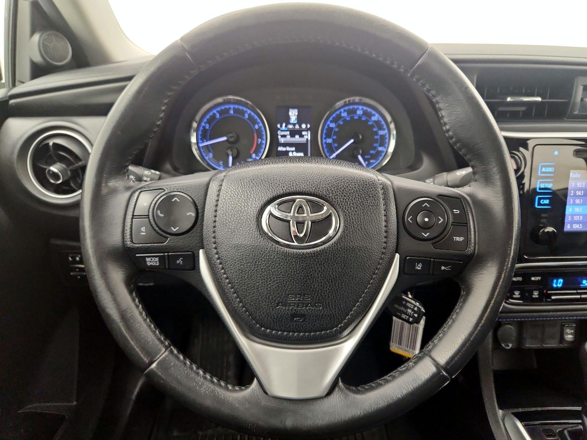 Thumbnail: 2018 Toyota Corolla - 10