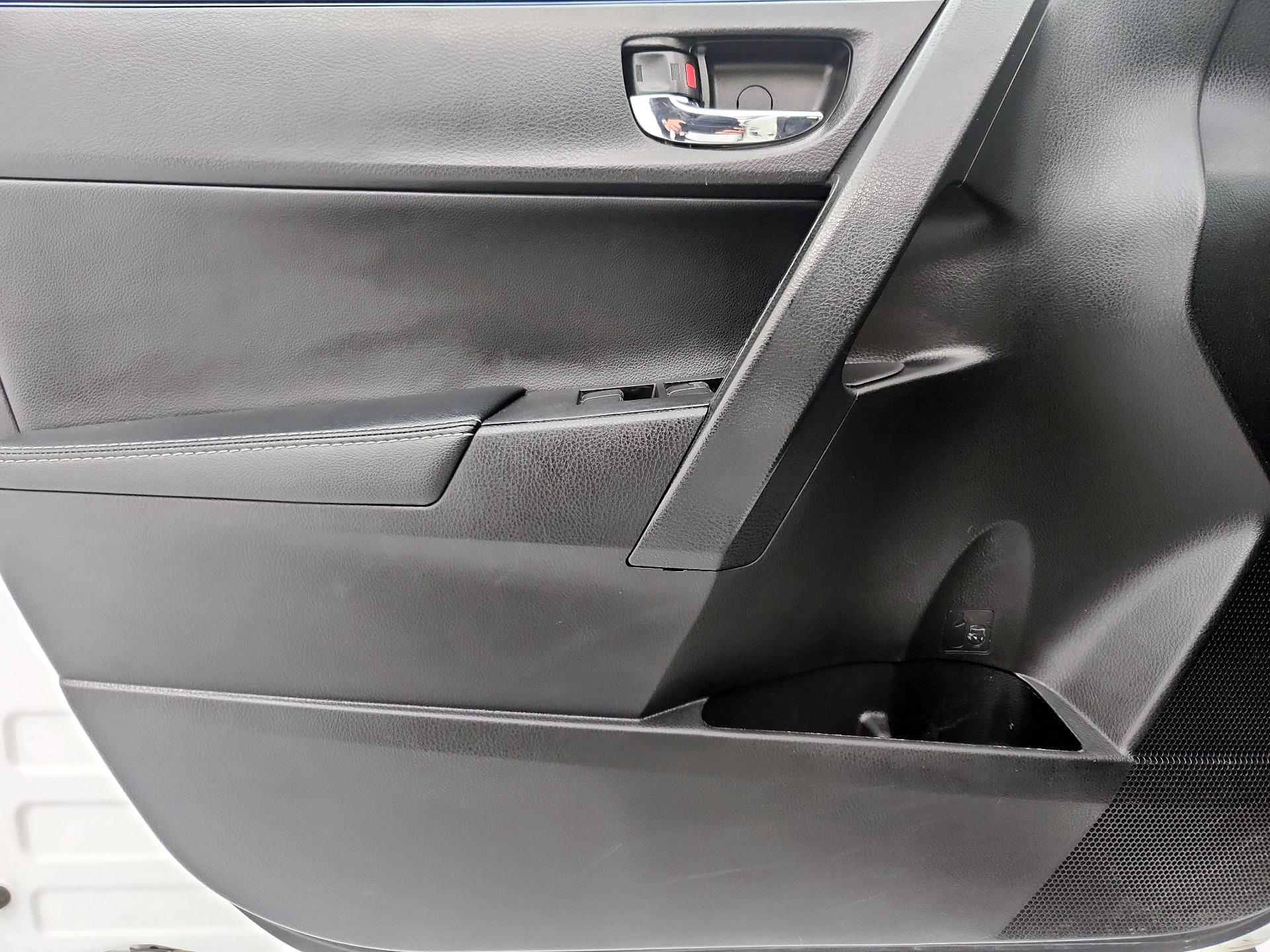 Thumbnail: 2018 Toyota Corolla - 12