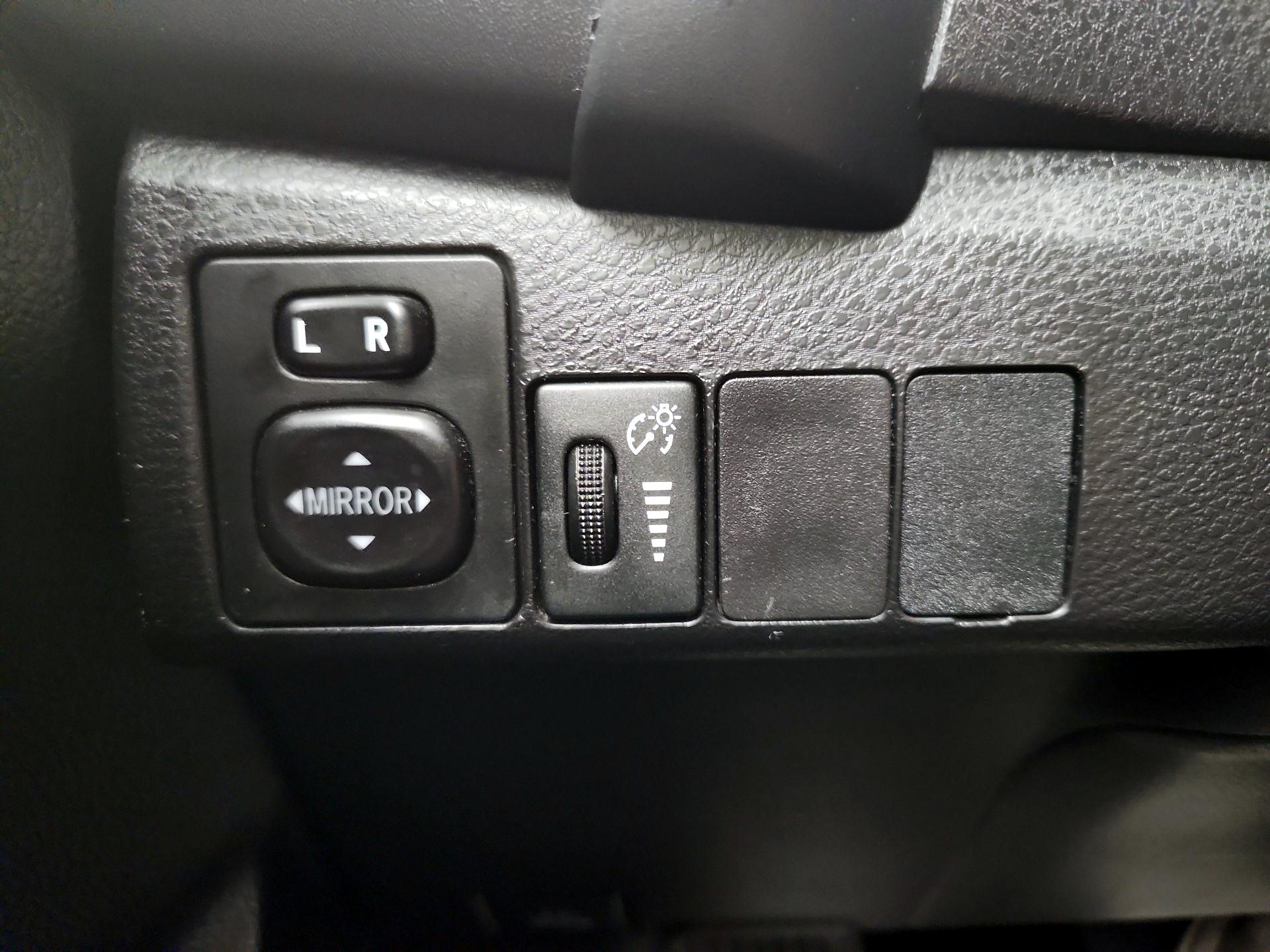 Thumbnail: 2018 Toyota Corolla - 13