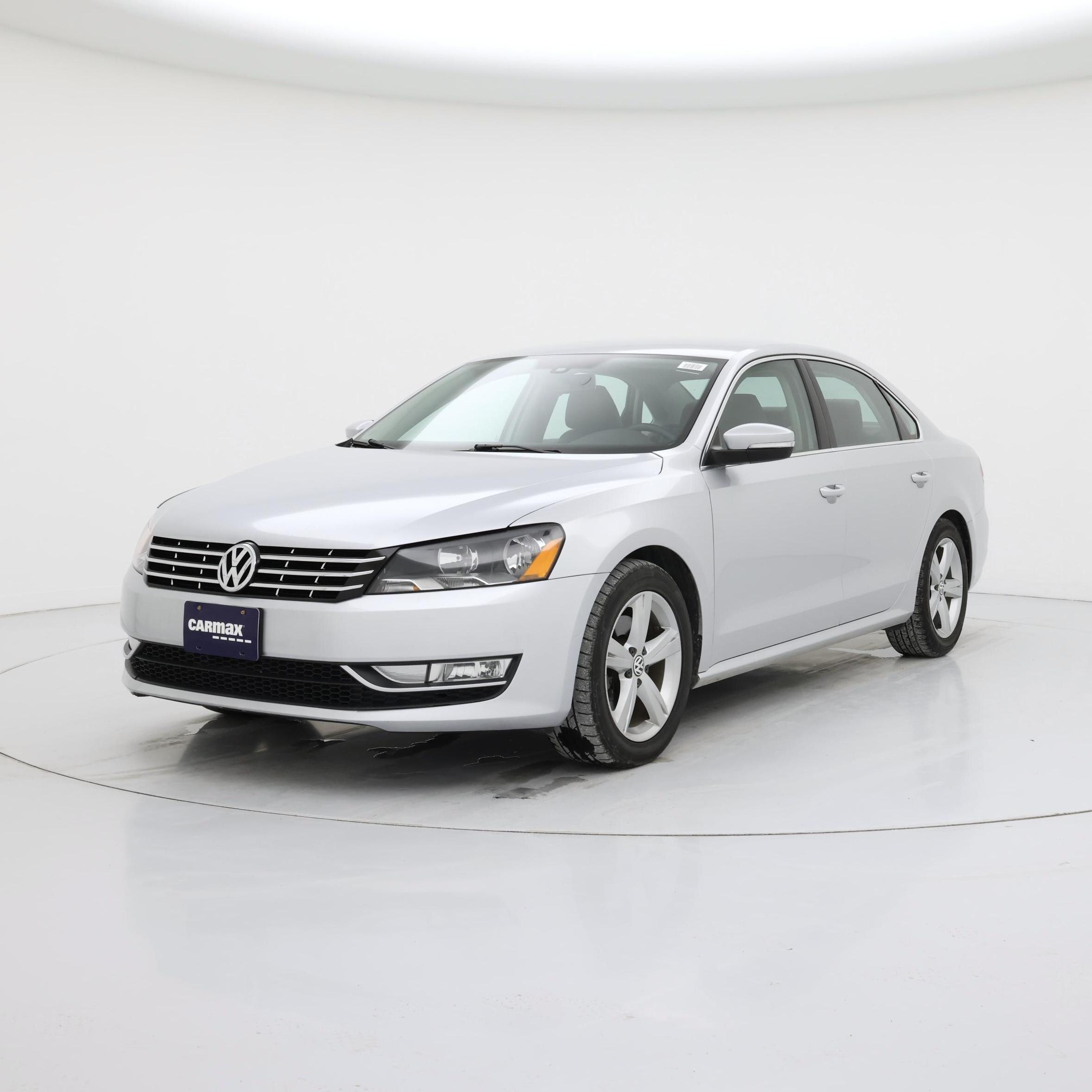Thumbnail: 2015 Volkswagen Passat - 4