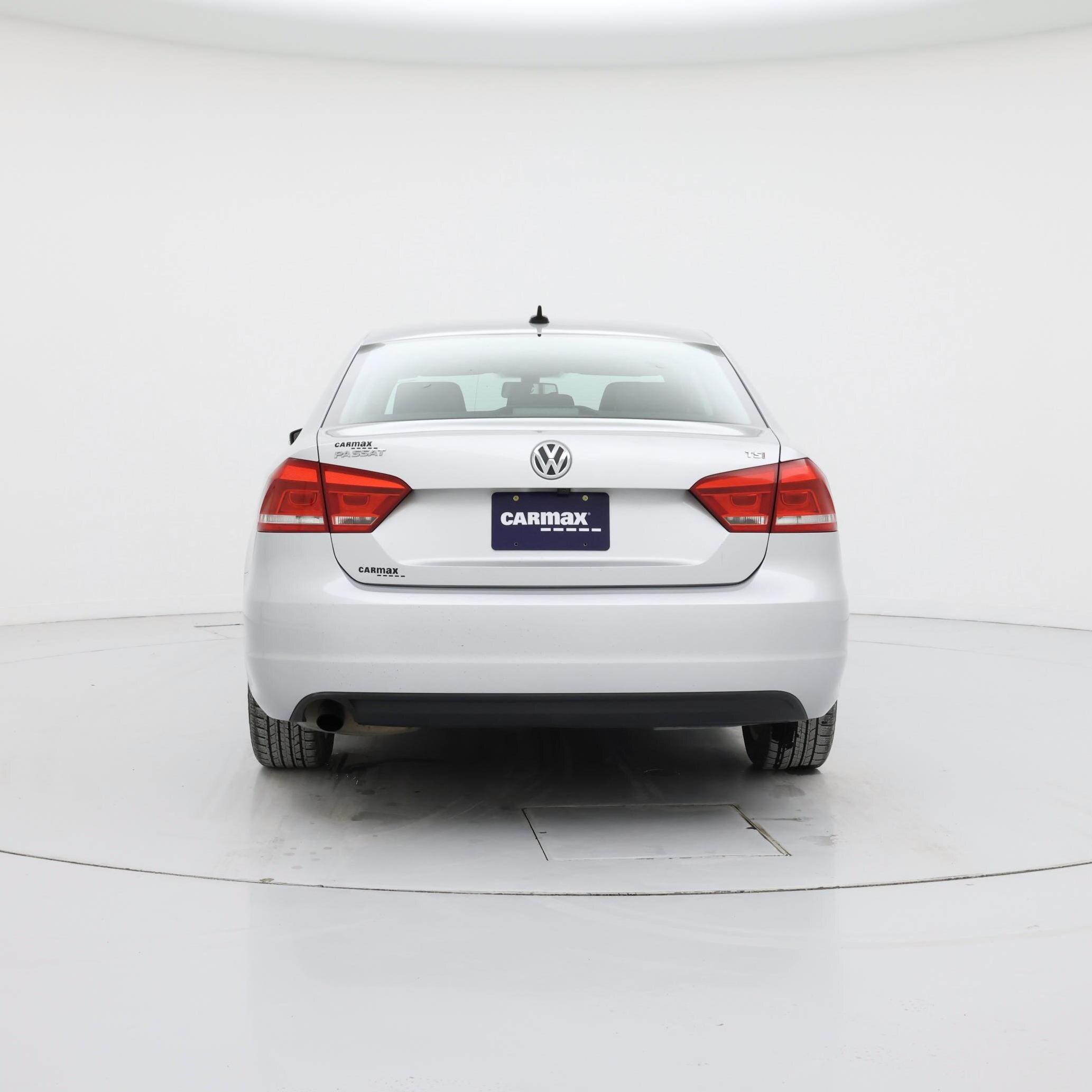 Thumbnail: 2015 Volkswagen Passat - 6